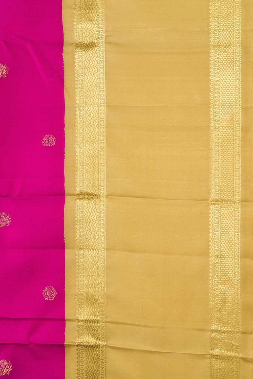 Border image of Pink Dual Tone Kanchipuram Silk Saree with Zari Butta on the body and Zari Border