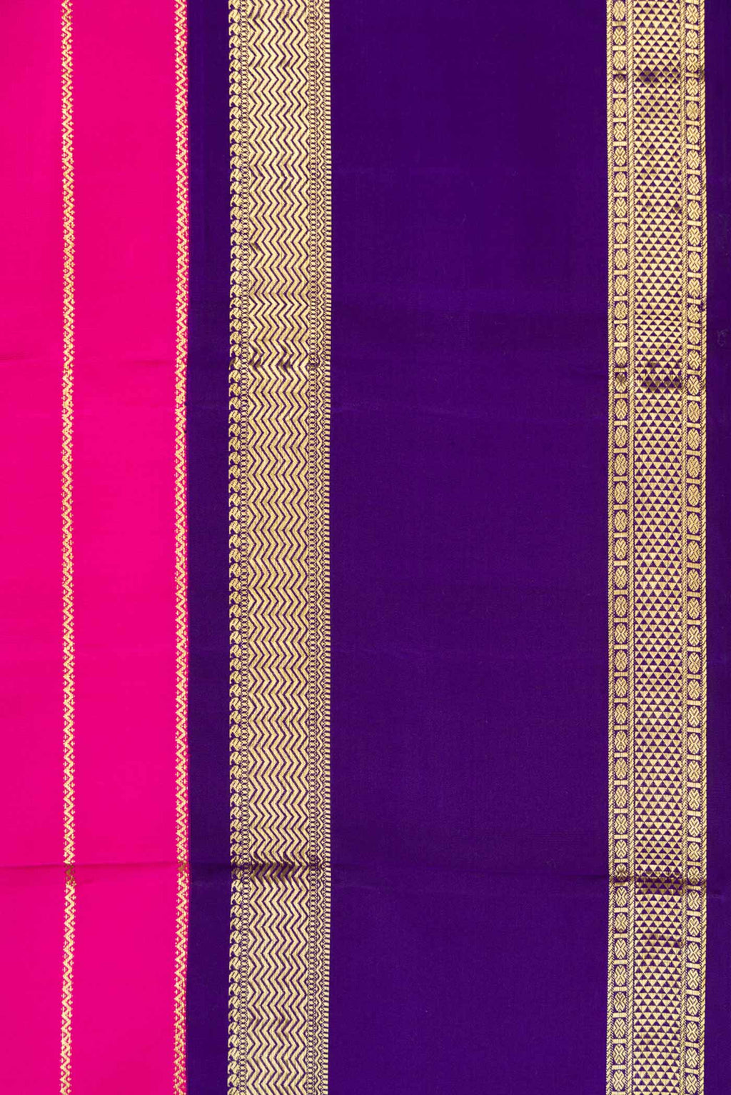 Border image of Pink Dual Tone Kanchipuram Silk Saree with Veldhari on the body and Zari Border