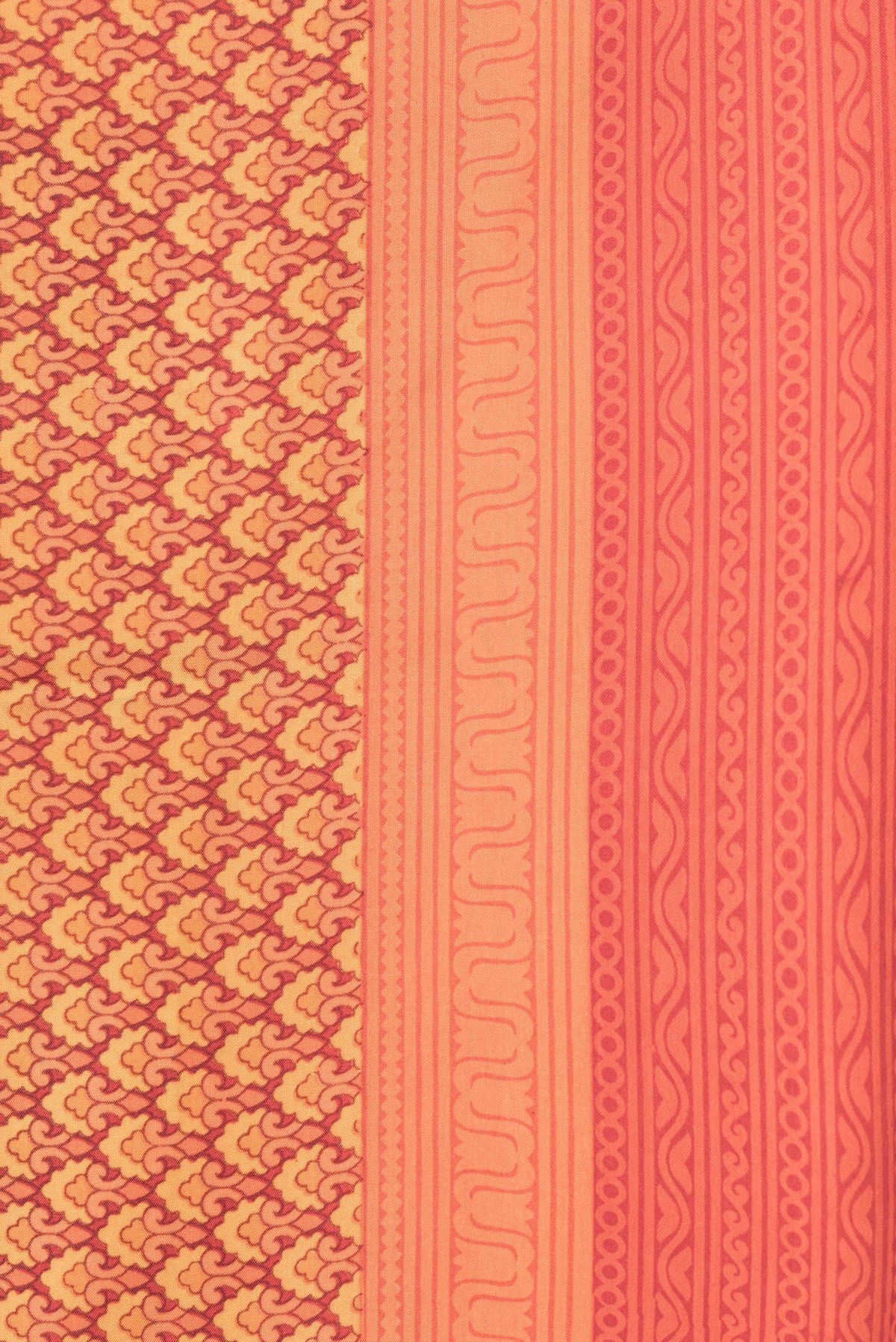 Border image of Orange Dual Tone Printed Silk Saree with Printed design on the body and Printed Border. 