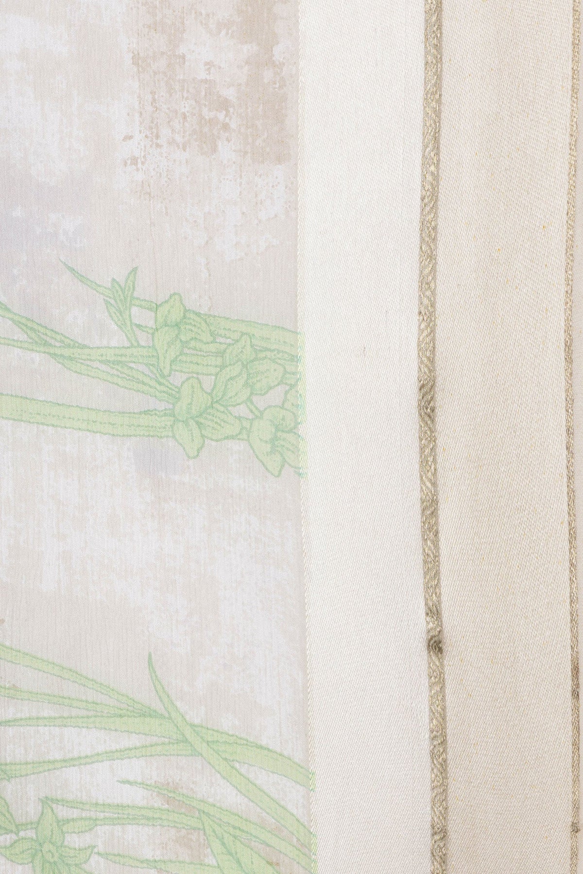 Border image of Beige Dual Tone Mysore Georgette Saree with Printed design on the body and Zari Border. 