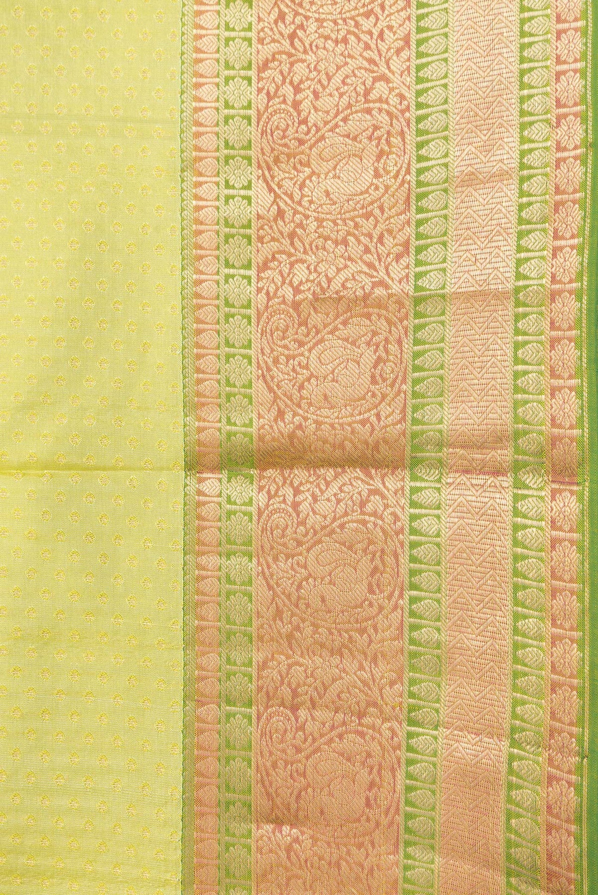 Border image of Pista Green Dual Tone Kanchipuram Silk Saree with Zari Butta on the body and Zari Border. 