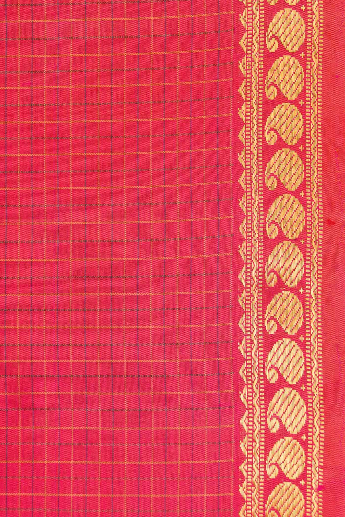 Border image of Coral Dual Tone Kanchipuram Silk Saree with Checked design on the body and Zari Border