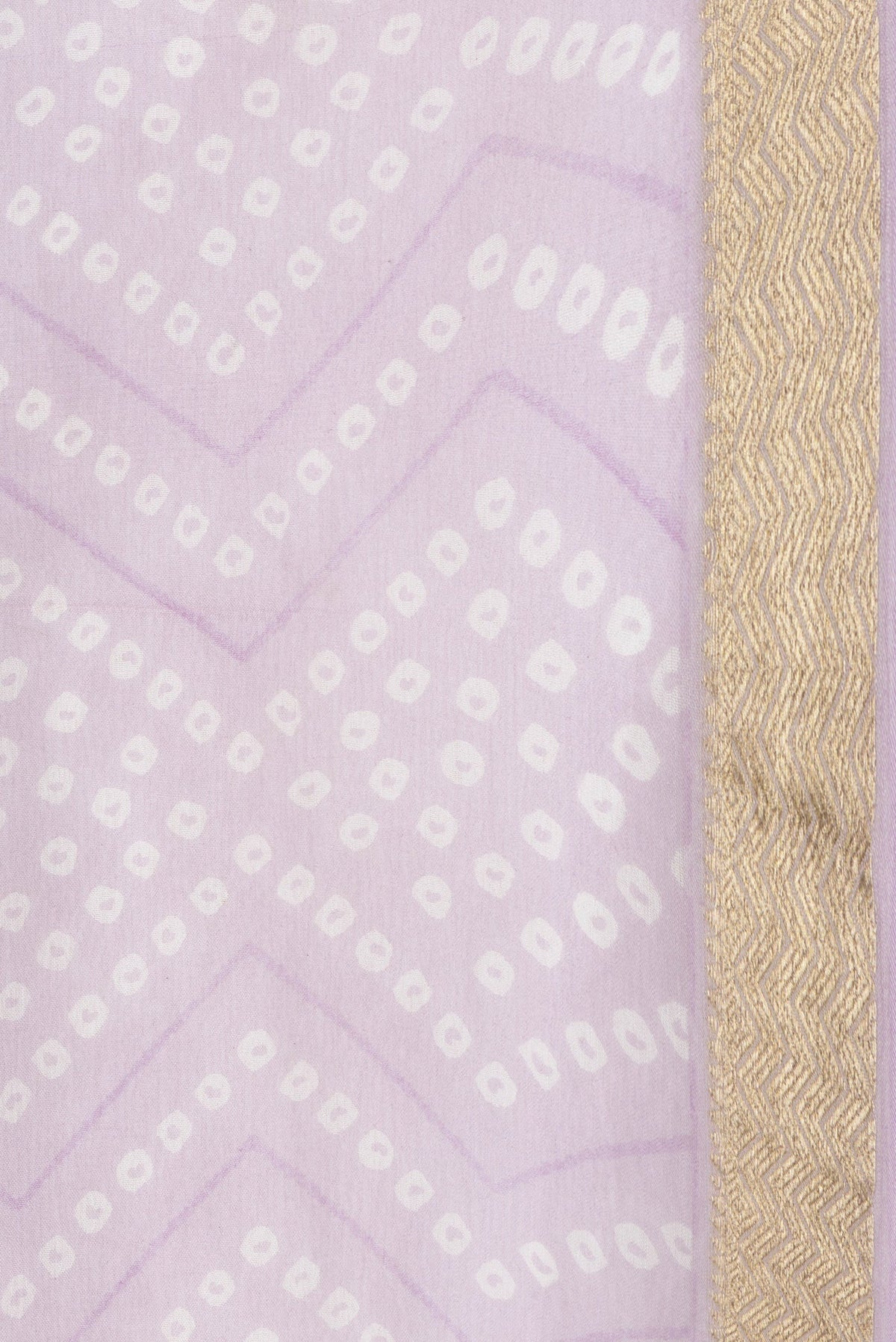 Border image of Lavender Dual Tone Mysore Georgette Saree with Bandhani Print on the body and Zari Border. 