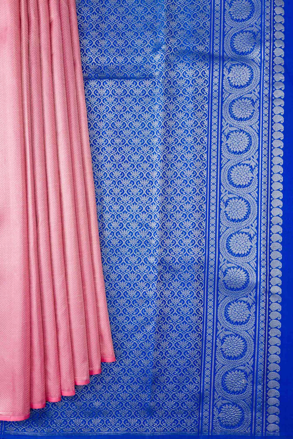 Pleats and pallu of Pink Dual Tone Kanchipuram Silk Saree with Zari Brocade on the body and Without Border