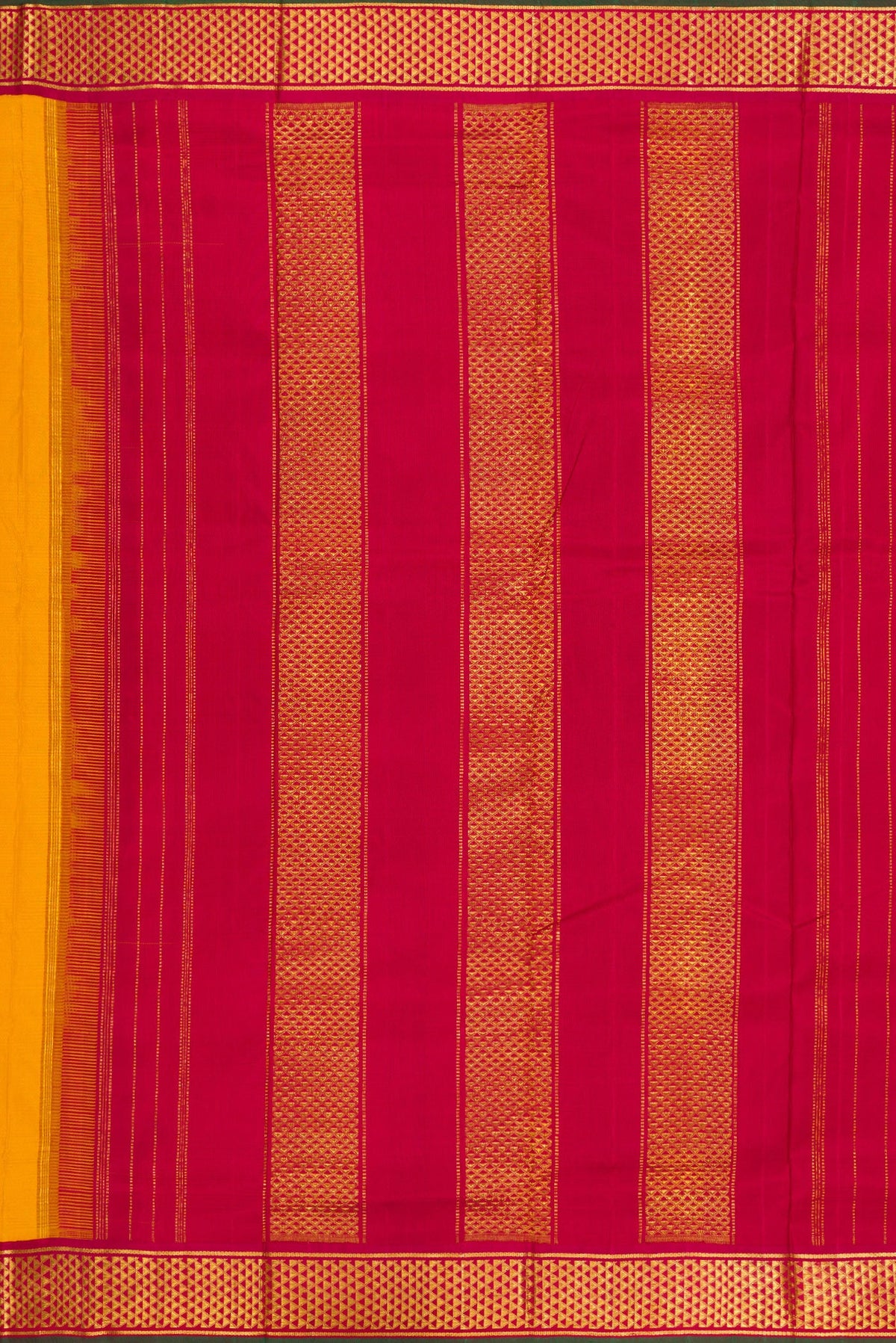 Close up image of the pallu of Mustard Dual Tone Kanjivaram Silk Nine Yards Saree with Stripes on the body and Zari Border. 