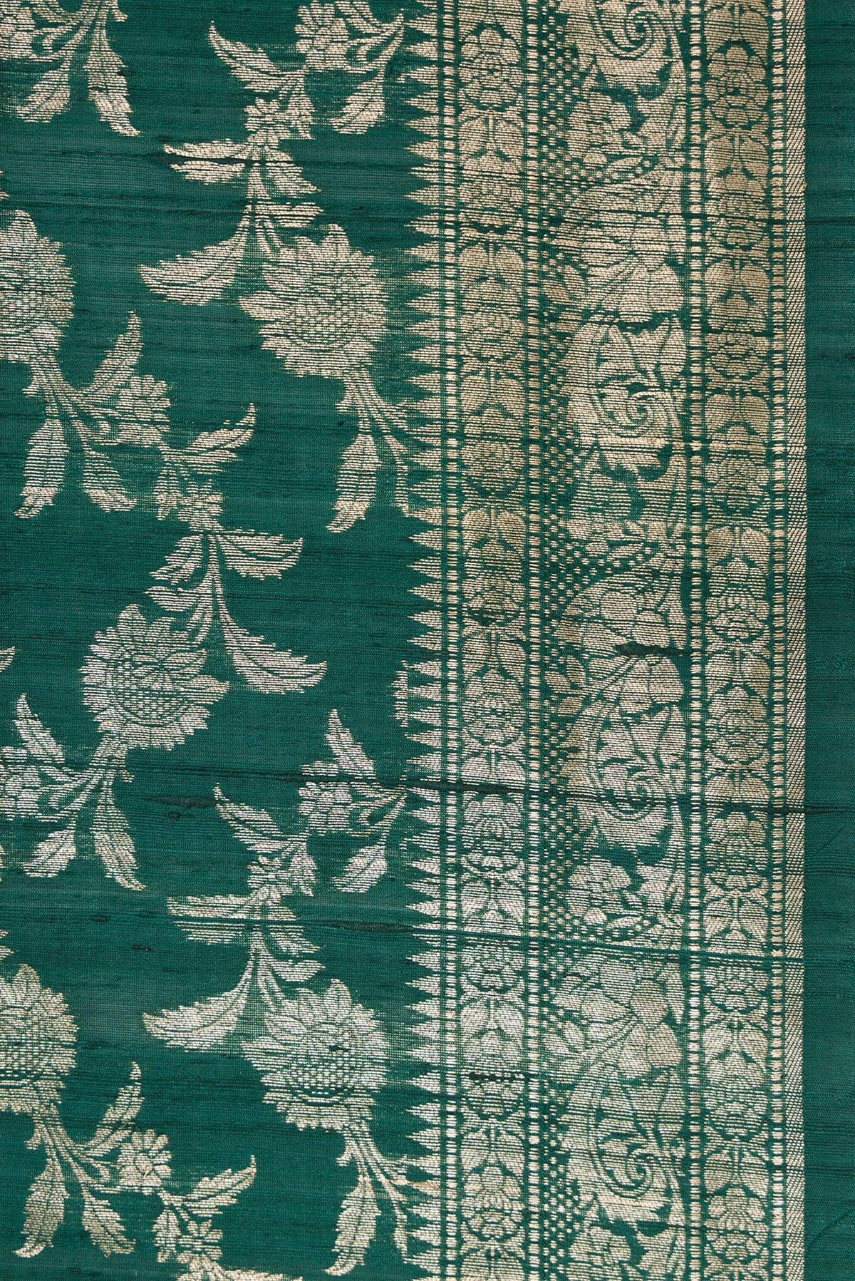 Border image of Bottle Green Dual Tone Banarasi Silk Saree with Zari Brocade on the body and Zari Border. 