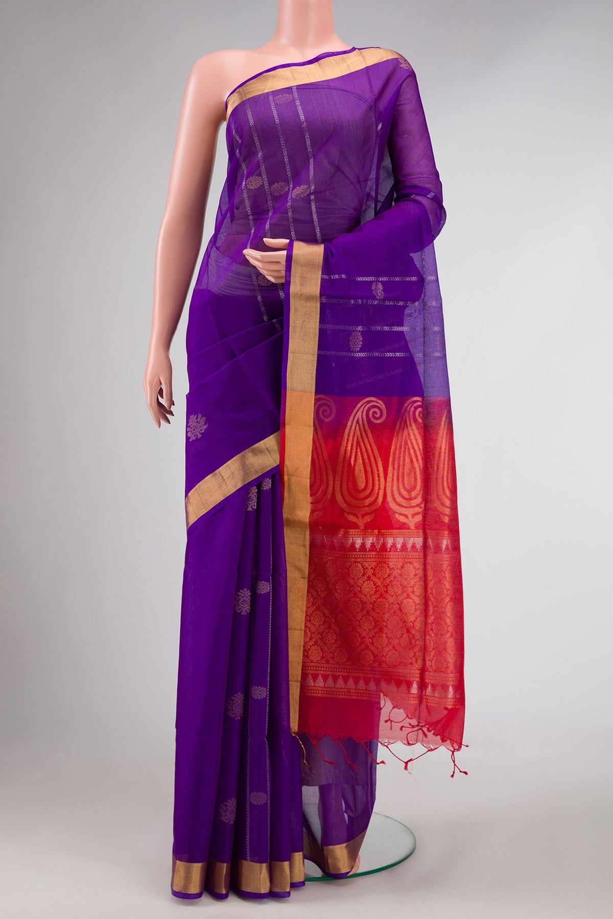 Violet Dual Tone Silk Cotton Saree with Zari Butta on the body and Zari Border displayed on a mannequin