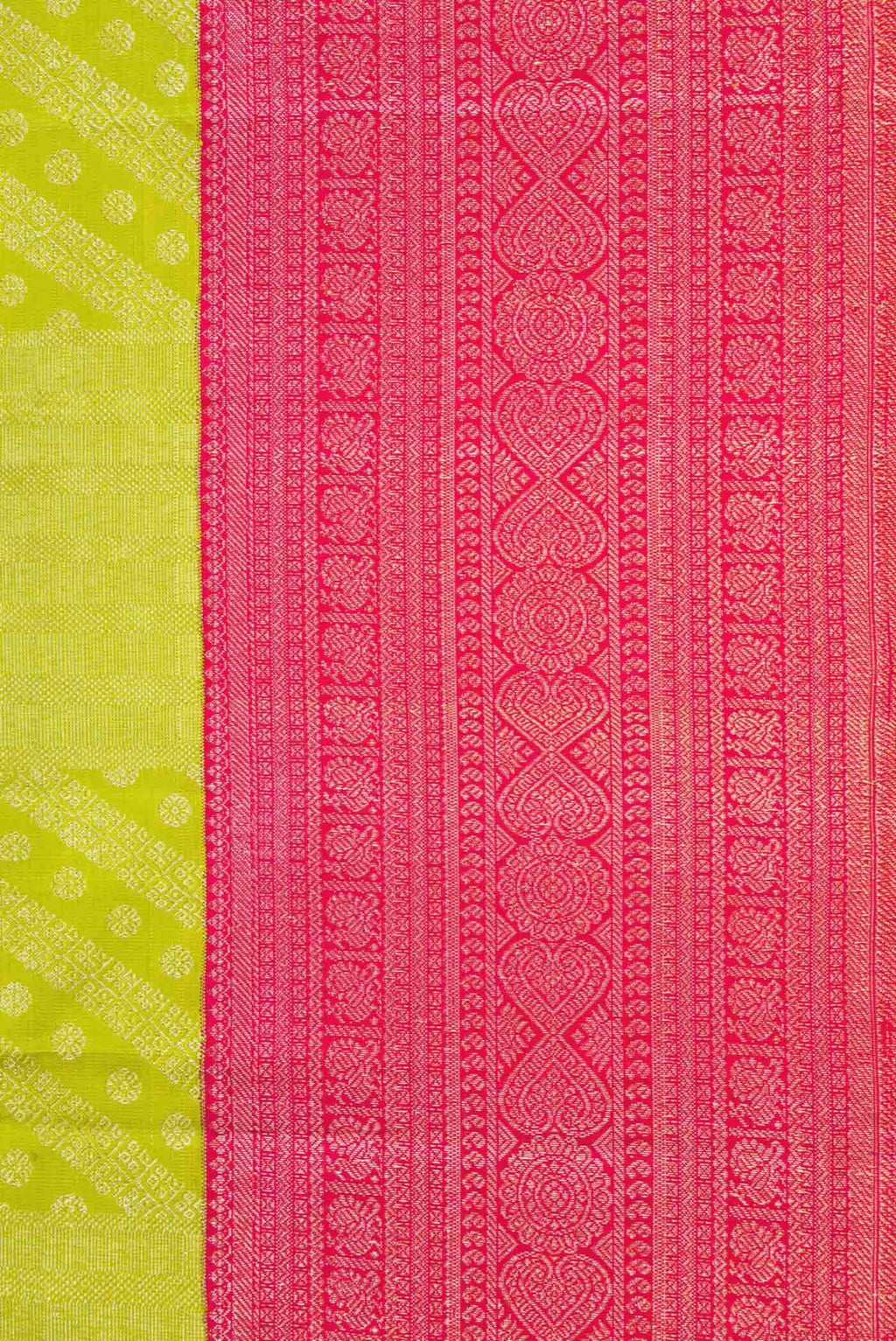 Border image of Parrot Green Dual Tone Kanchipuram Silk Saree with Zari Brocade on the body and Zari Border