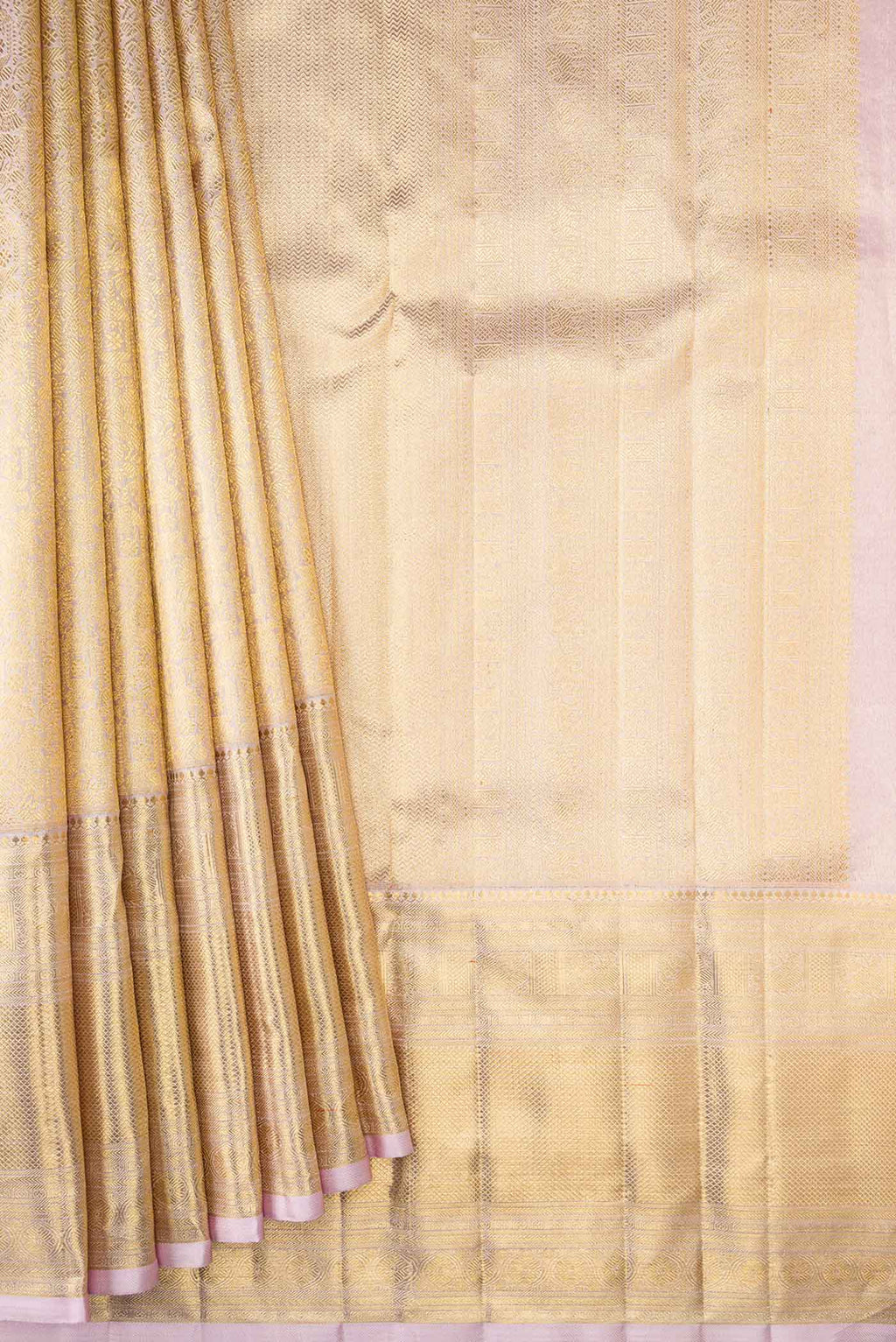 Pleats and pallu of Pure Silk Pure Zari Lavender Dual Tone Kanchipuram Saree with Zari Brocade on the body and Zari Border