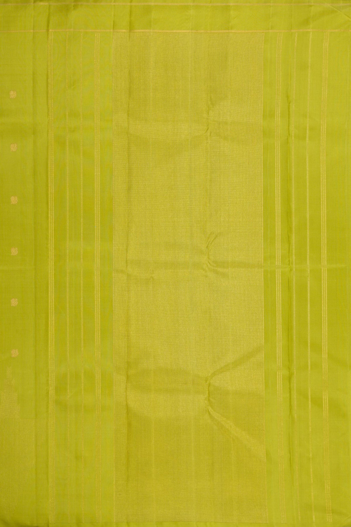 Close up image of the pallu of Pure Silk Pure Zari Parrot Green Dual Tone Kanchipuram Saree with Zari Butta on the body and Plain Border