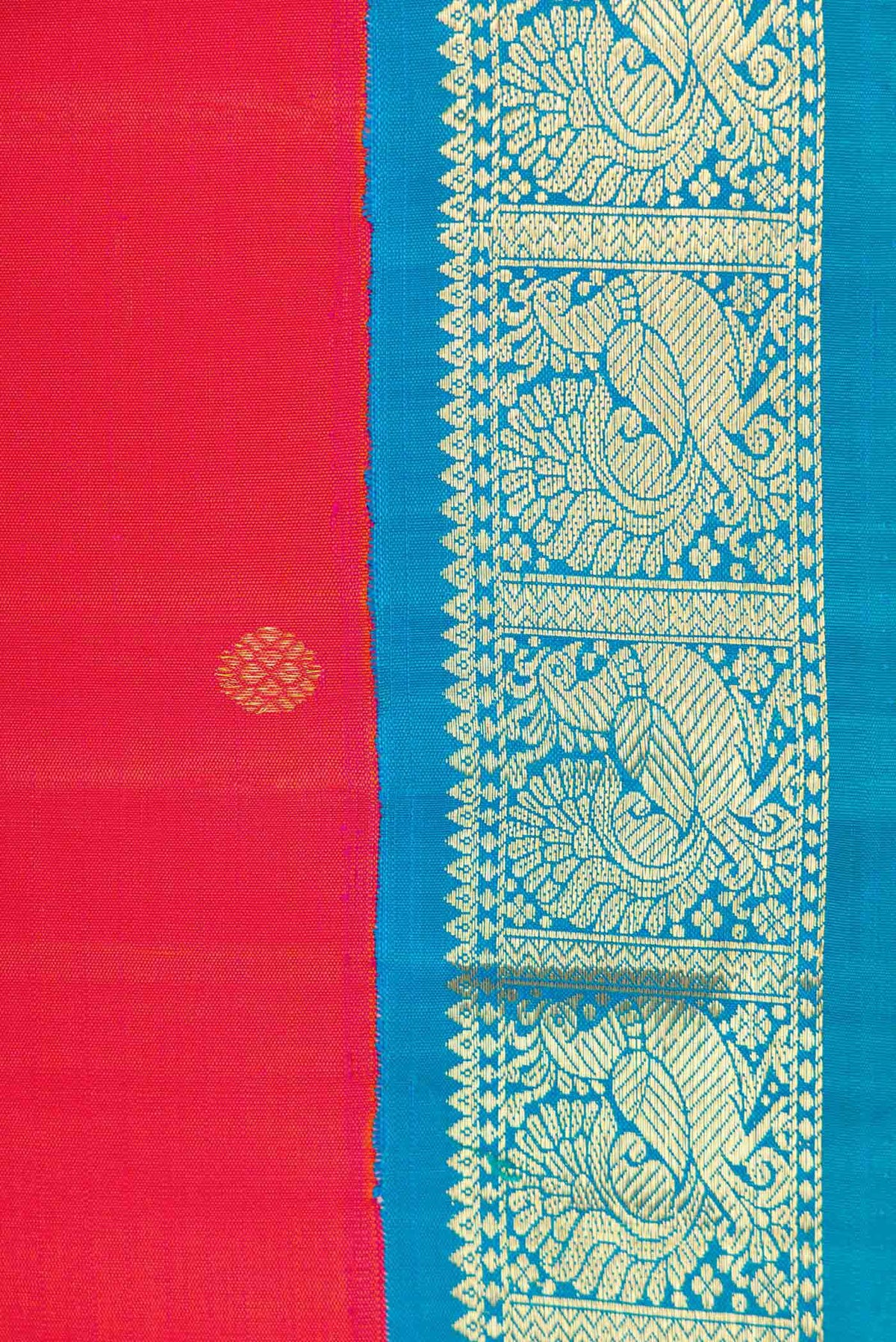 Border image of Dark Pink Dual Tone Kanchipuram Silk Saree with Zari Butta on the body and Zari Border