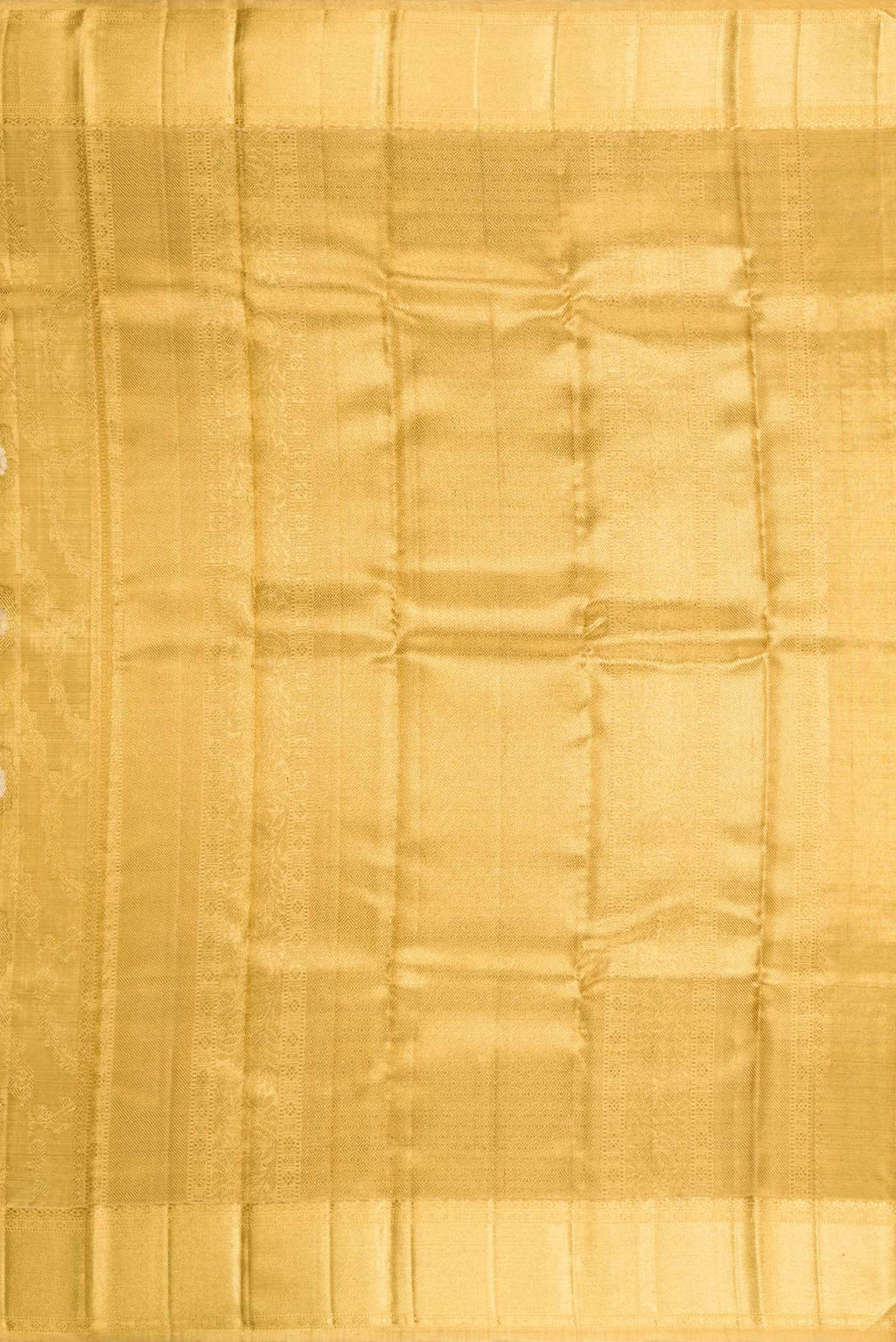 Close up image of the pallu of Pure Silk Pure Zari Gold Dual Tone Kanchipuram Tissue Saree with Zari Brocade on the body and Zari Border
