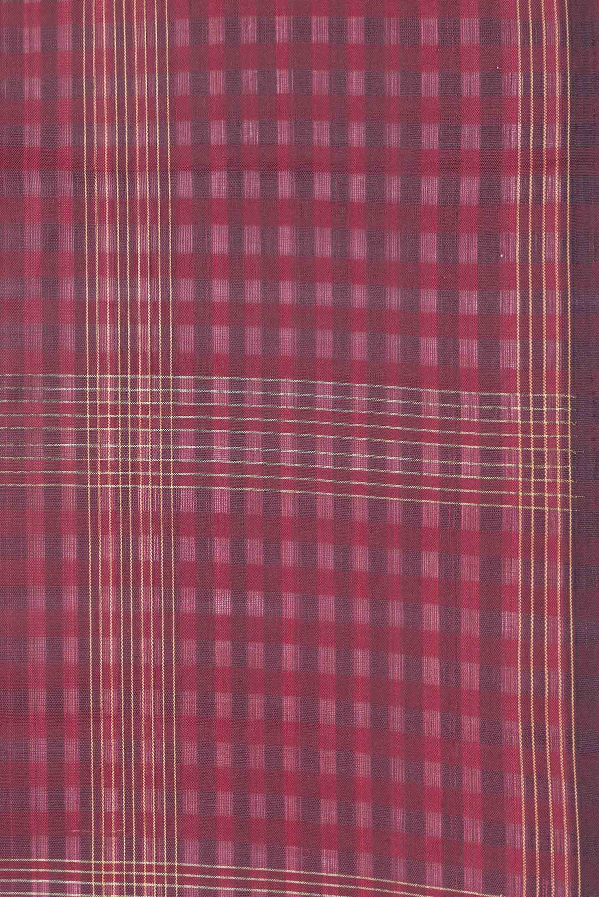 Border image of Maroon Dual Tone Kanchipuram Saree with Checked design on the body and Without Border
