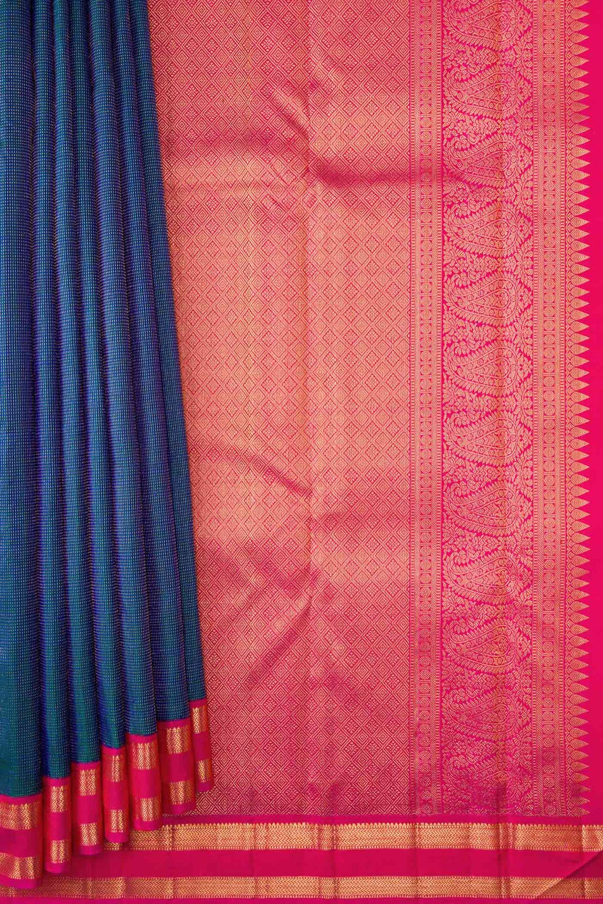 Pleats and pallu of Peacock Blue Dual Tone Kanchipuram Silk Saree with Stripes on the body and Zari Border