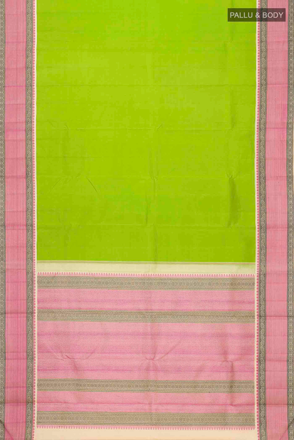 Flat view of Green Kanchipuram Silk Saree with Plain Body and Thread Border