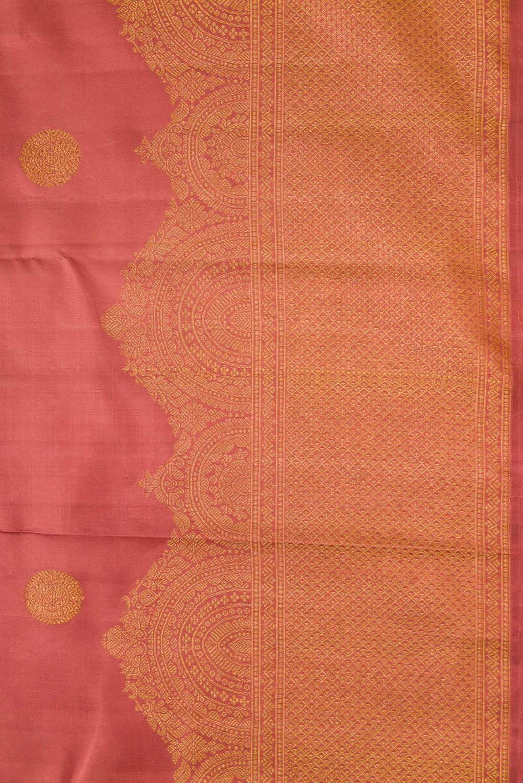 Border image of Pure Silk Pure Zari Brown Dual Tone Kanchipuram Saree with Zari Butta on the body and Fancy Border