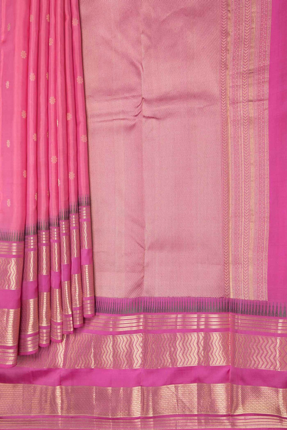 Pleats and pallu of Rose pink Dual Tone Kanchipuram Saree with Zari Butta on the body and Zari Border