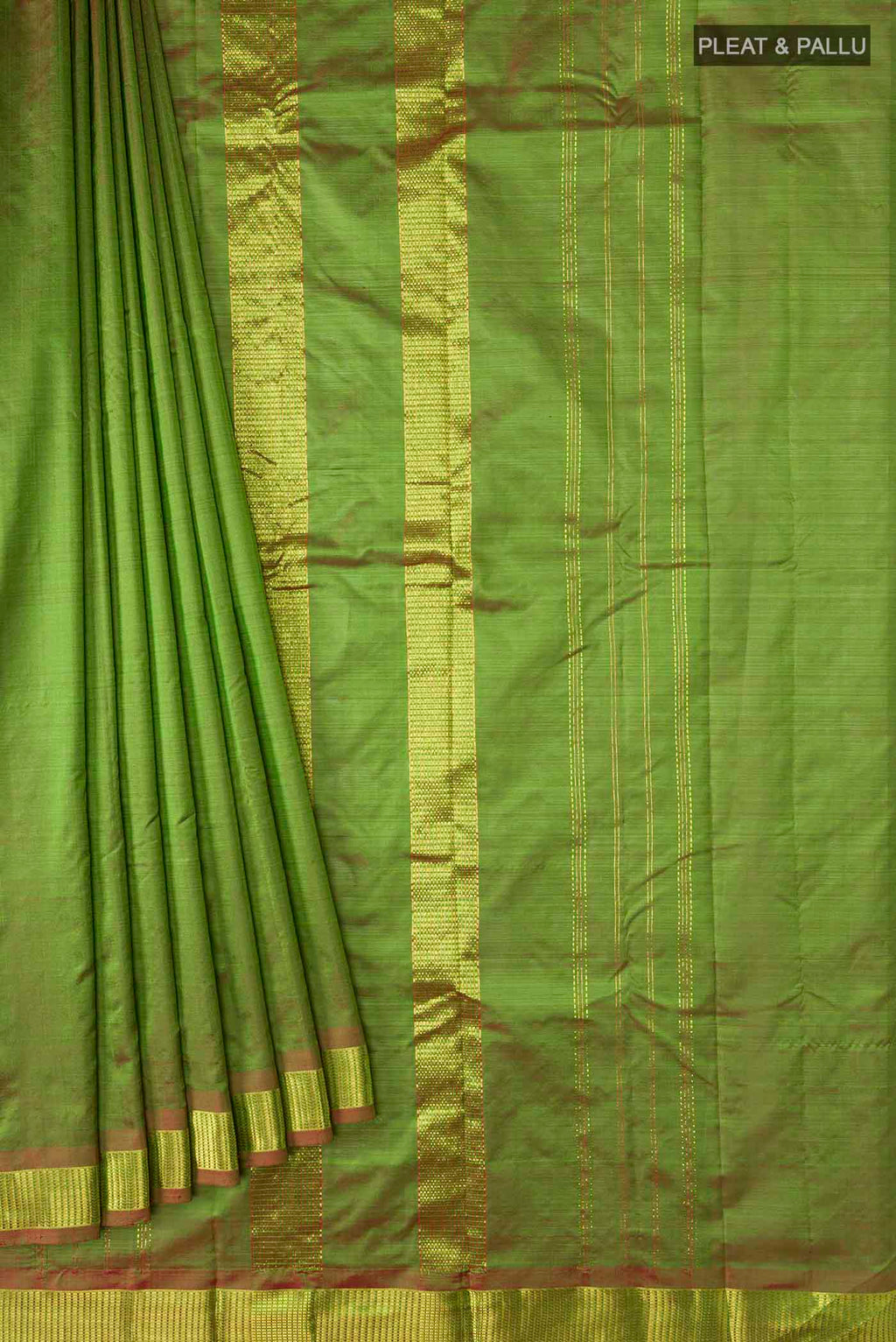 Pleats and pallu of Green Kanchipuram Silk Saree with Plain Body and Zari Border