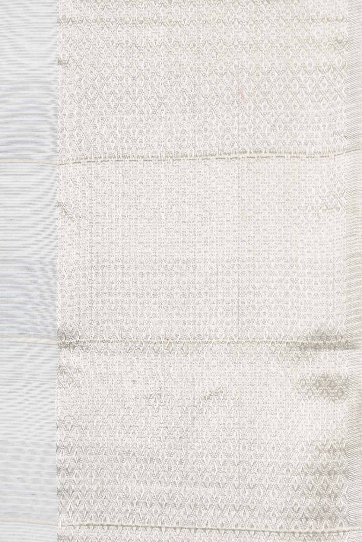 Border image of Grey Dual Tone Silk Cotton Saree with Stripes on the body and Zari Border