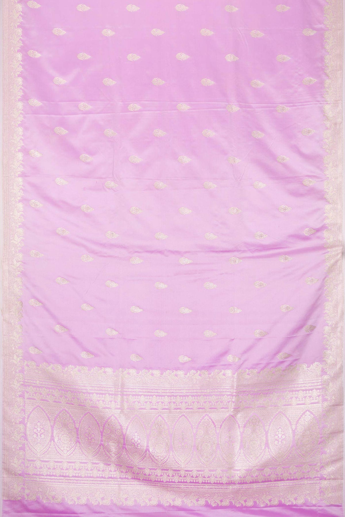 Flat view of Lilac Dual Tone Blended Banarasi Silk Saree with Zari Butta on the body and Zari Border. 