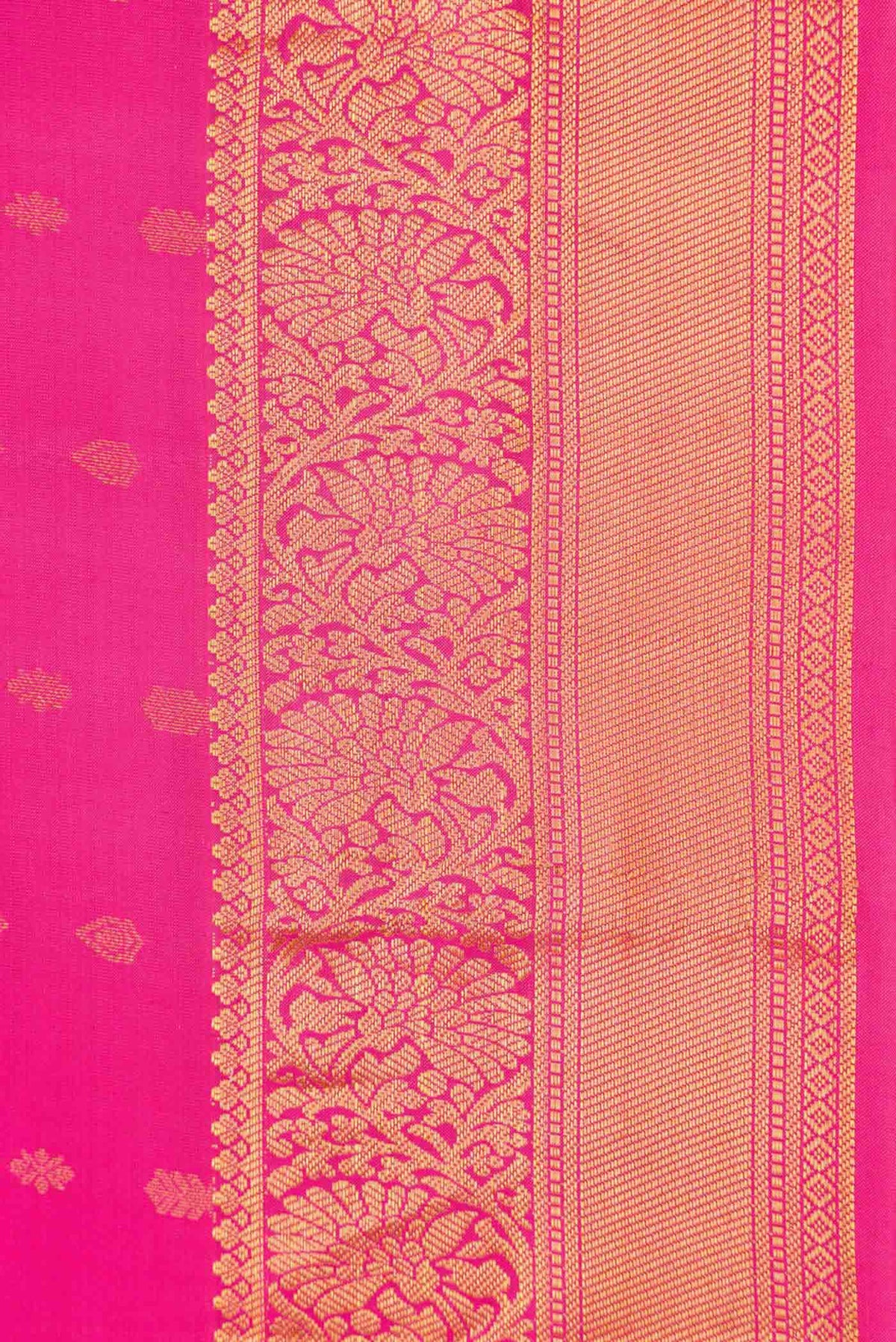Border image of Pink Dual Tone Kanchipuram Silk Saree with Zari Butta on the body and Zari Border