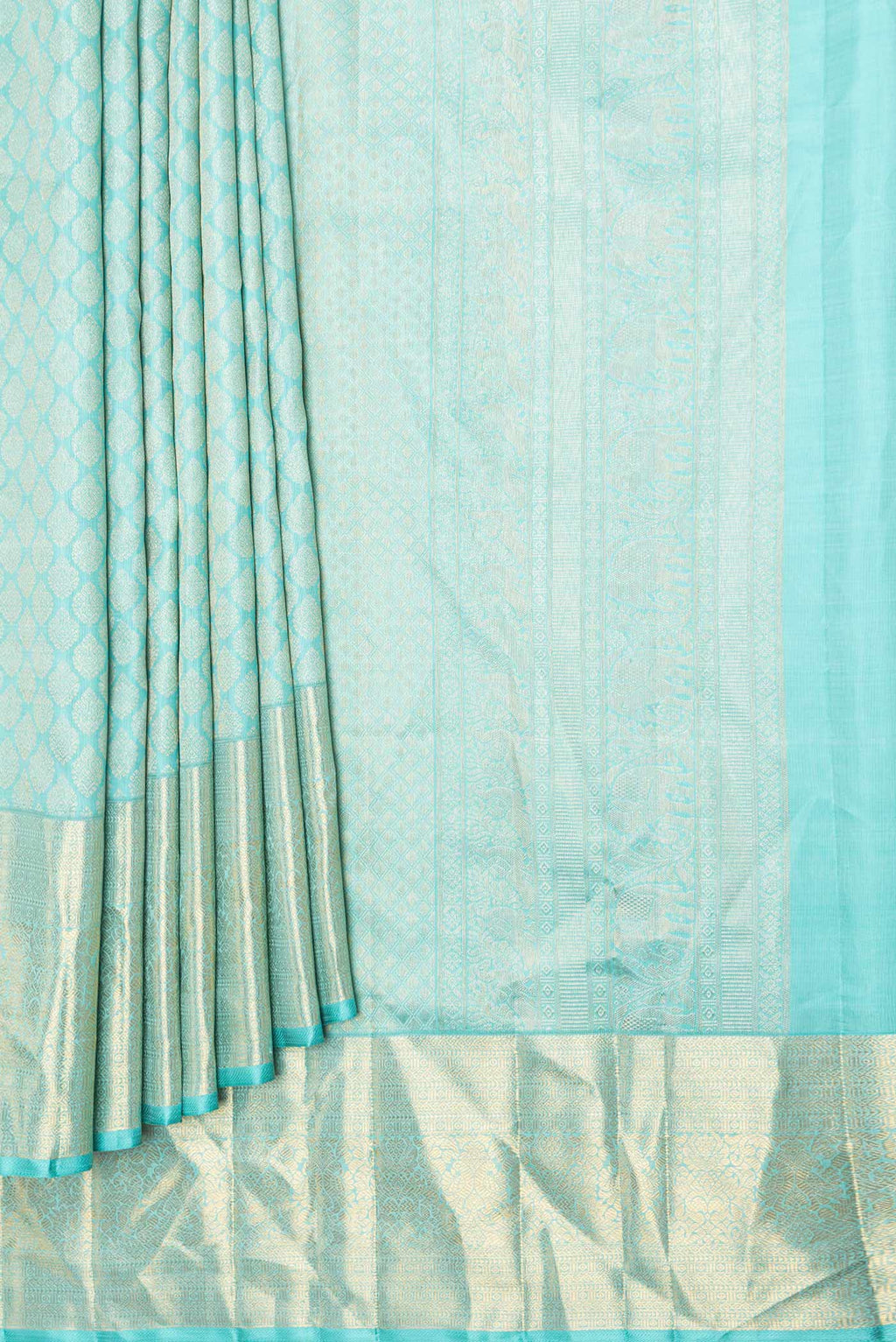 Pleats and pallu of Sky Blue Dual Tone Kanchipuram Saree with Zari Brocade on the body and Zari Border