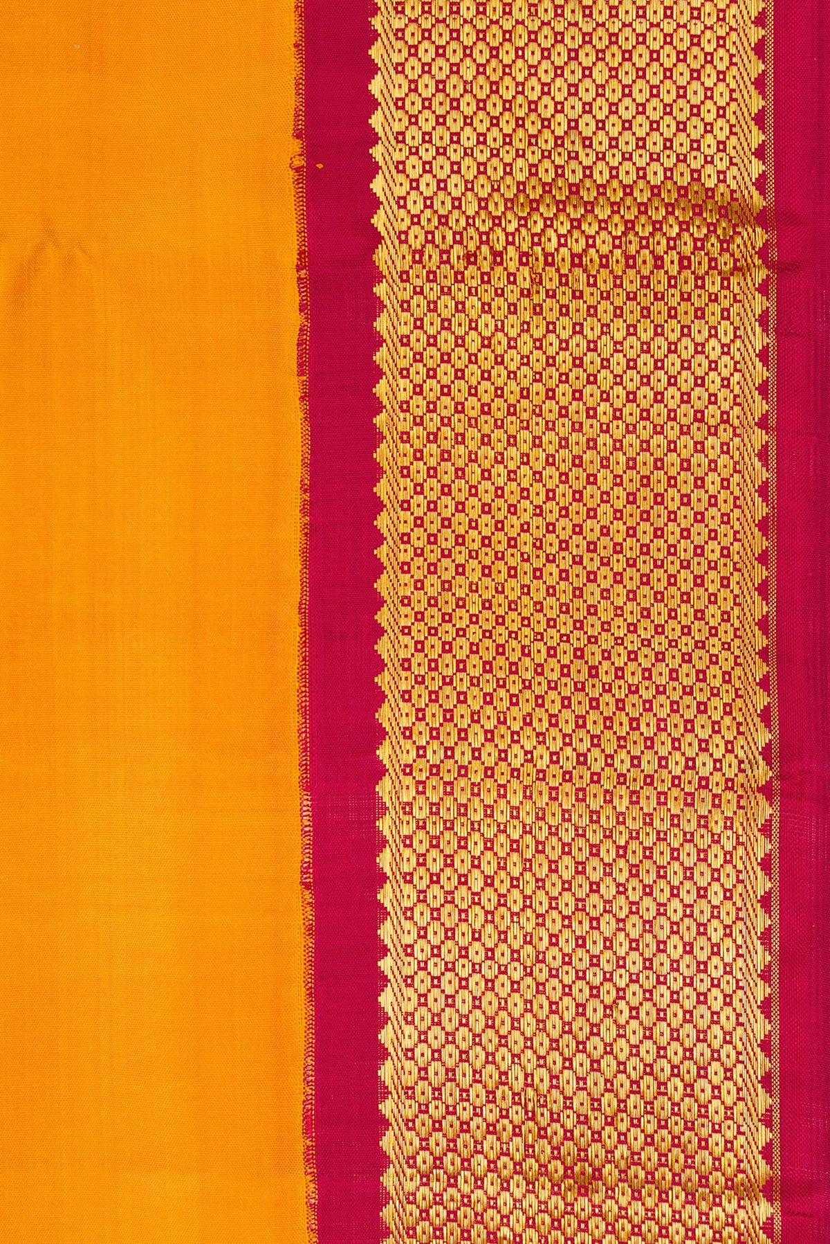 Border image of Pure Silk Pure Zari Mustard Dual Tone Kanchipuram Nine Yards Saree with Stripes on the body and Zari Border. 