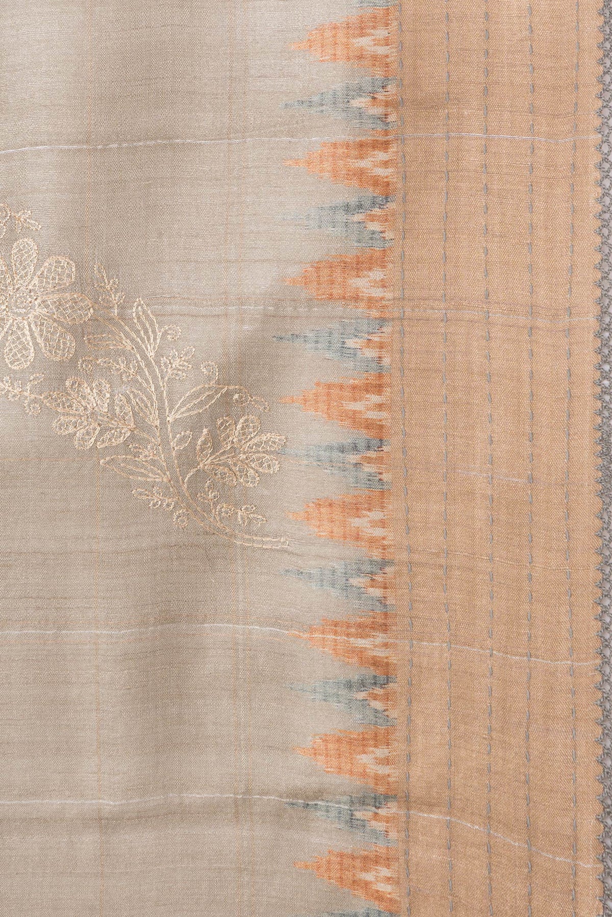 Border image of Beige Dual Tone Tussar Silk Saree with Embroidery on the body and Embroidery Border. 