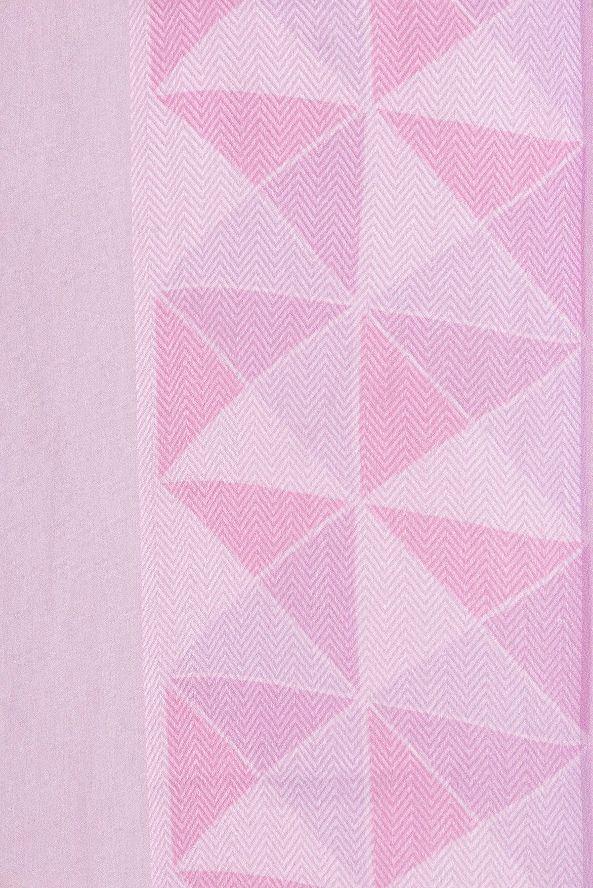 Border image of Pink Dual Tone Mysore Chiffon Saree with Printed design on the body and Printed Border. 