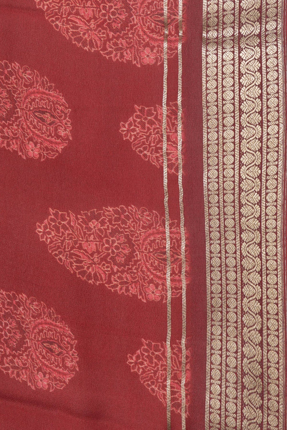 Border image of Maroon Dual Tone Crepe Saree with Printed design on the body and Zari Border. 