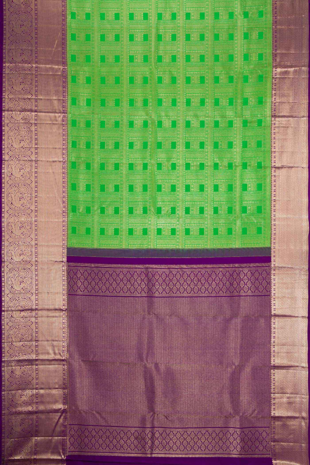 Flat view of Green Dual Tone Kanchipuram Silk Saree with Zari Brocade on the body and Zari Border
