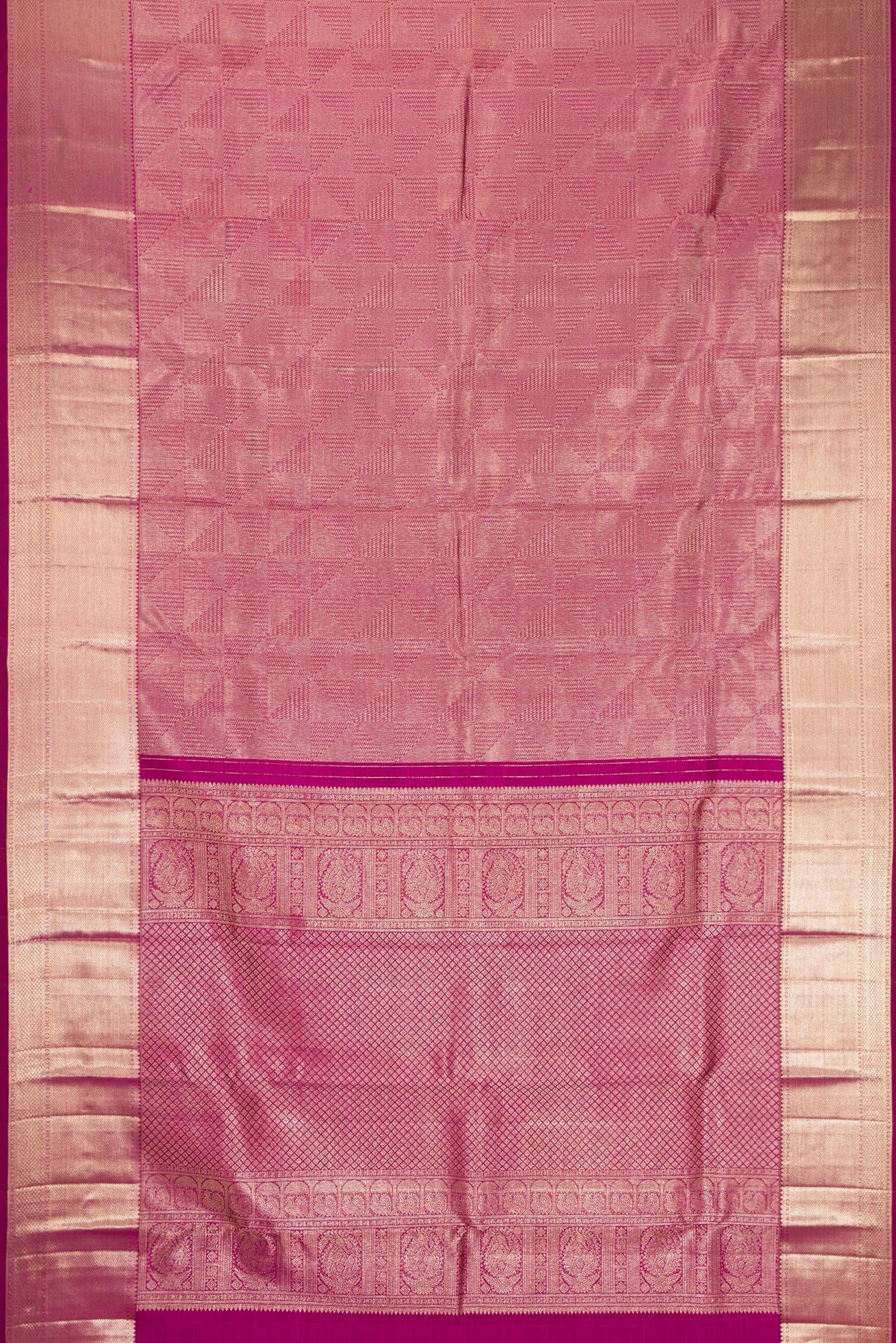 Flat view of Magenta Dual Tone Kanchipuram Silk Saree with Zari Brocade on the body and Zari Border. 