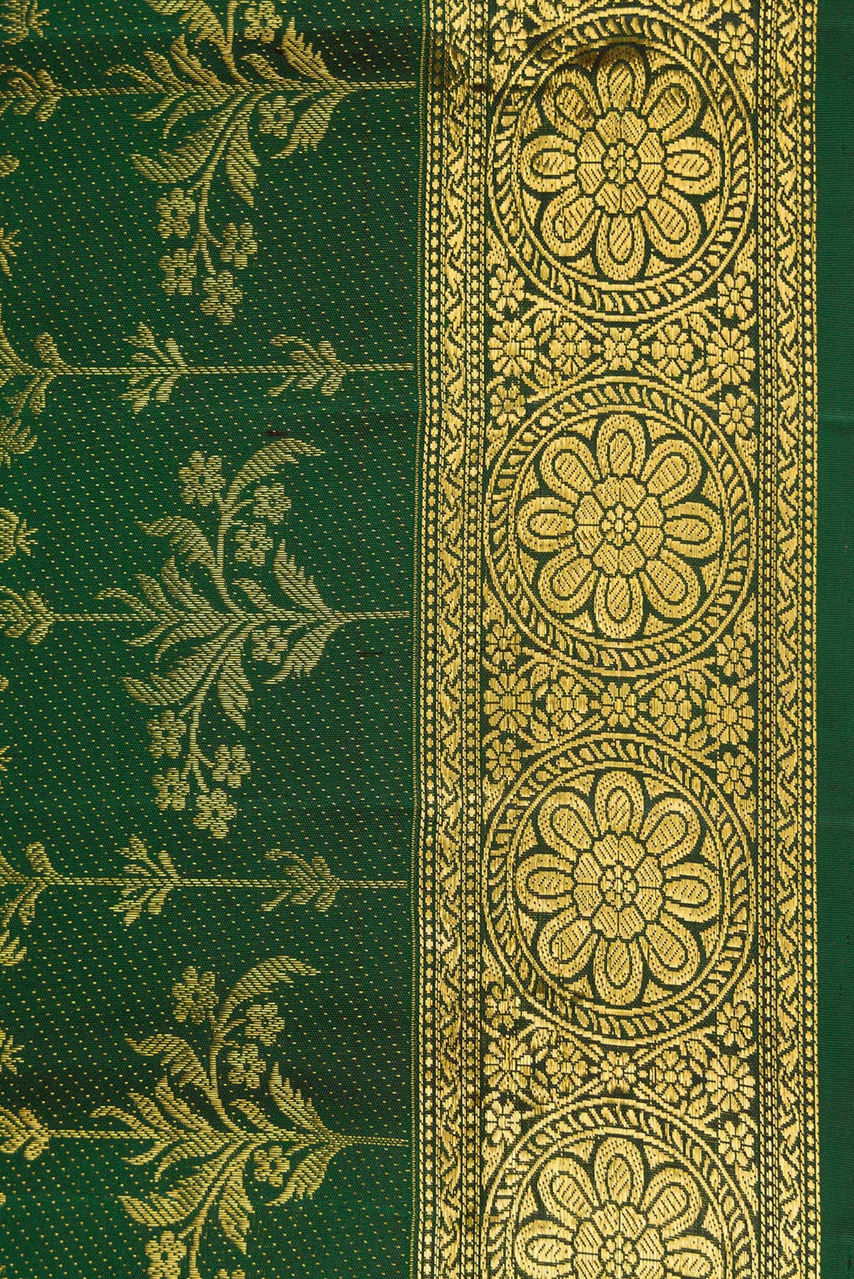 Border image of Green Dual Tone Kanjivaram Silk Saree with Zari Brocade on the body and Zari Border. 