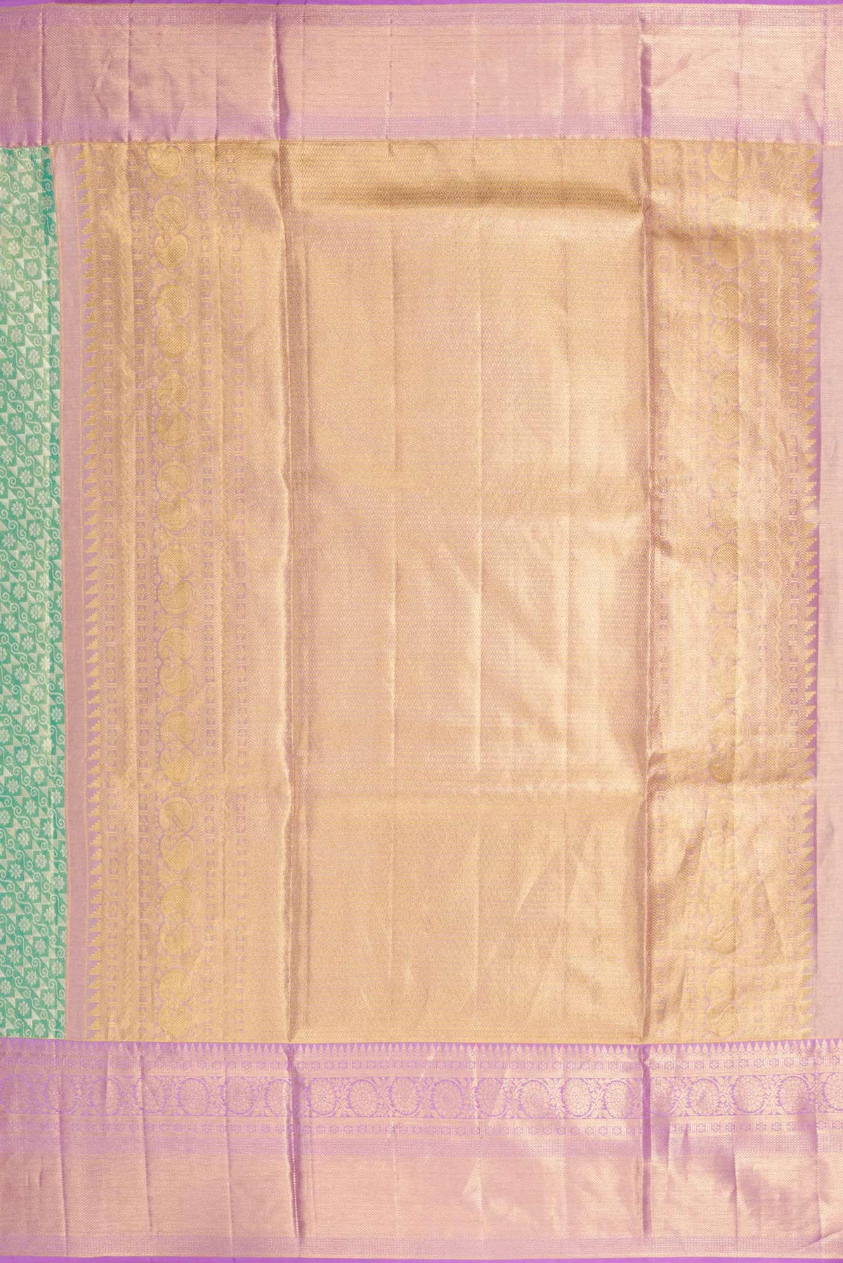 Close up image of the pallu of Green Dual Tone Kanchipuram Tissue Silk Saree with Zari Brocade on the body and Zari Border