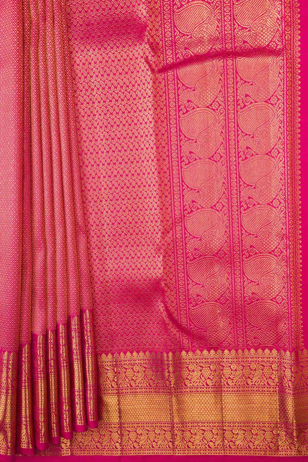 Pleats and pallu of Pink Dual Tone Kanchipuram Silk Saree with Zari Brocade on the body and Zari Border