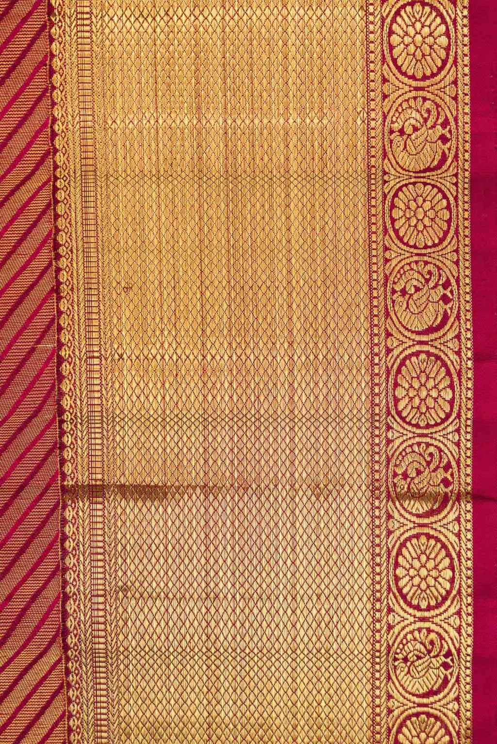 Border image of Maroon Dual Tone Kanchipuram Saree with Zari Brocade on the body and Zari Border
