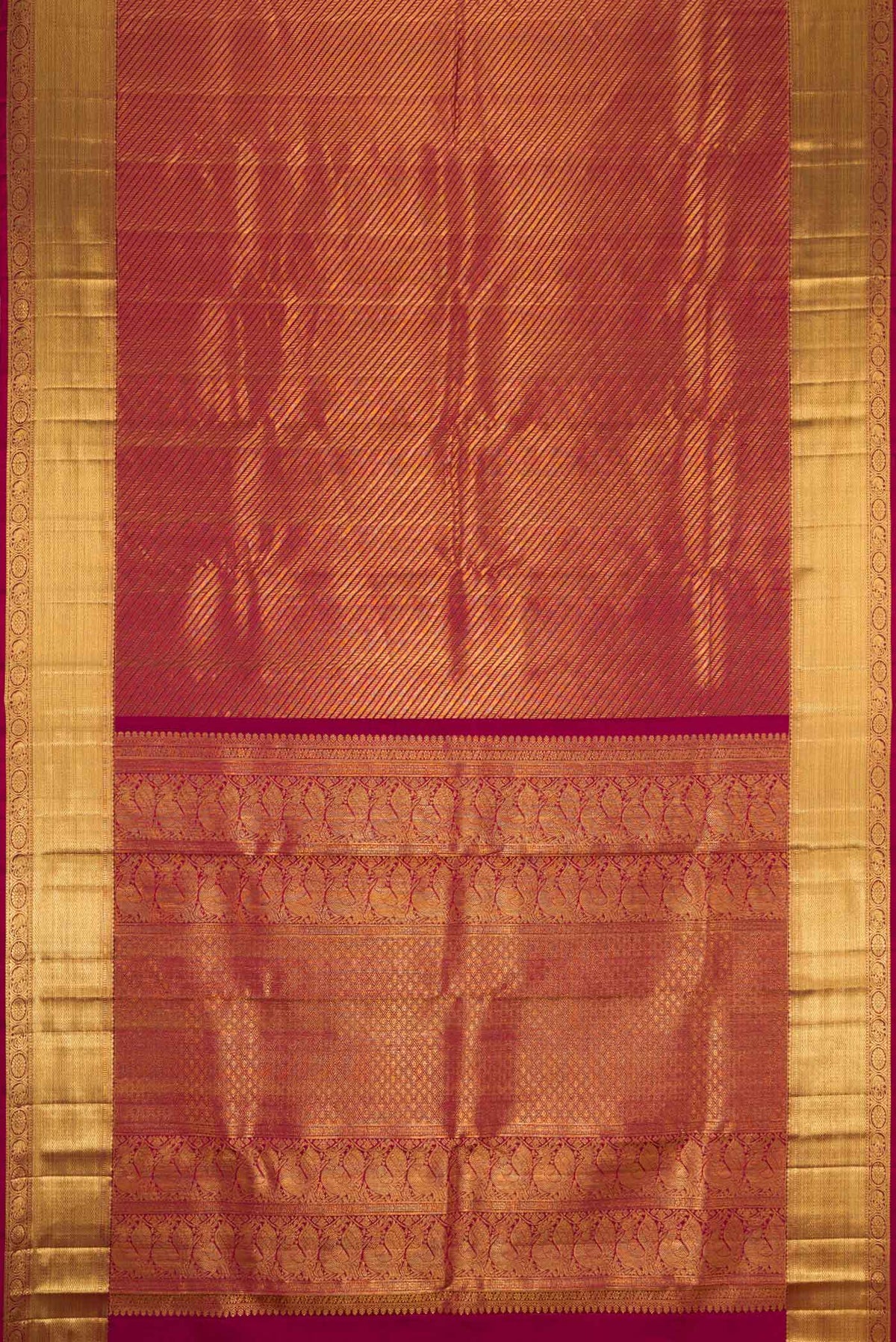 Flat view of Maroon Dual Tone Kanchipuram Saree with Zari Brocade on the body and Zari Border