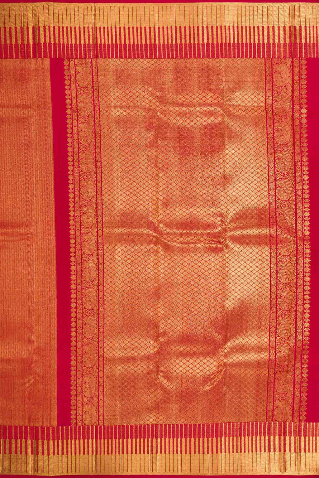 Close up image of the pallu of Maroon Dual Tone Kanchipuram Silk Saree with Zari Brocade on the body and Zari Border
