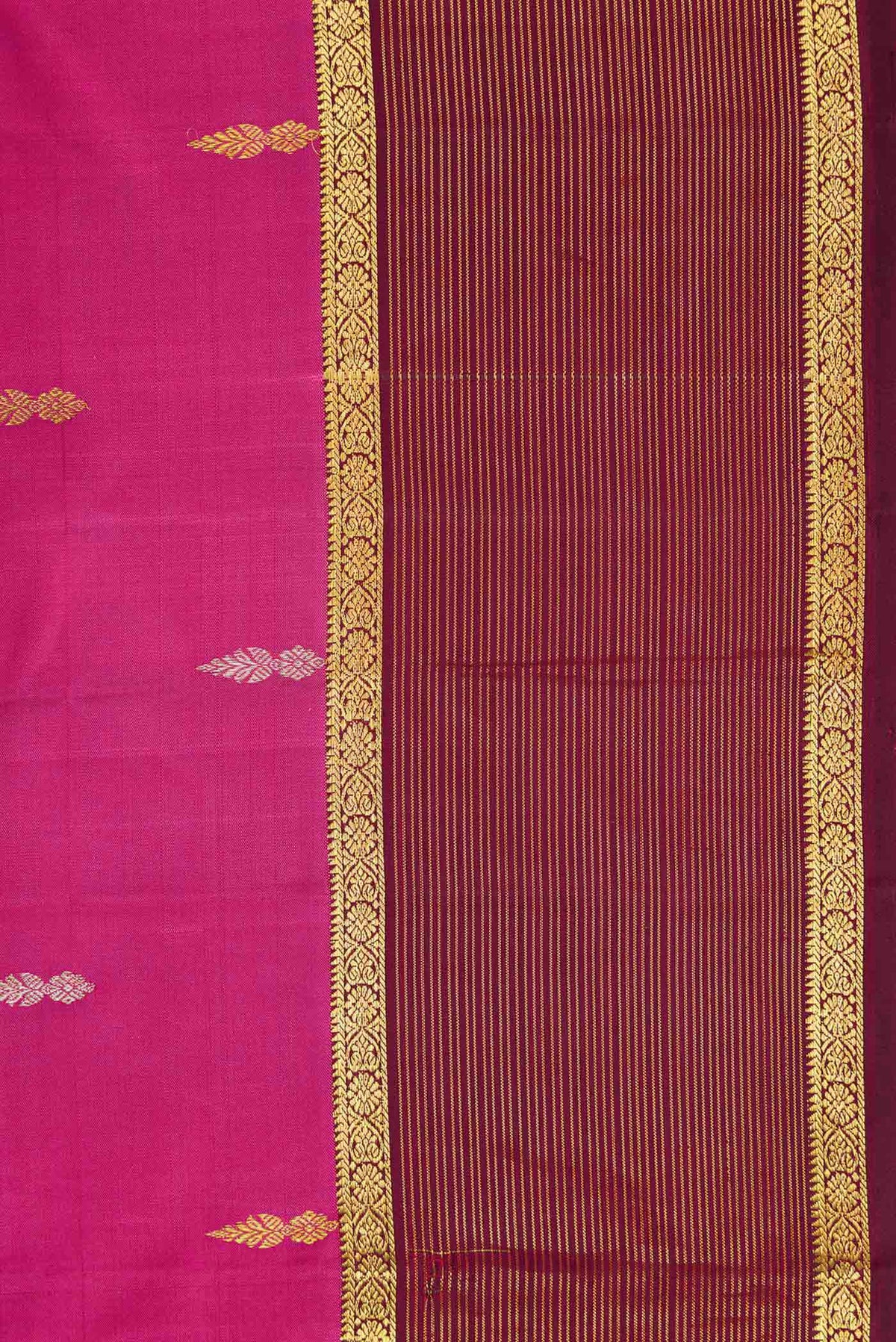 Border image of Pink Dual Tone Kanchipuram Silk Saree with Zari Butta on the body and Zari Border