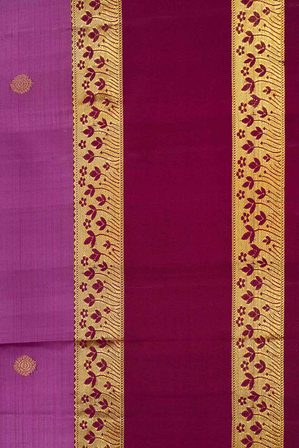 Border image of Lavender Dual Tone Kanchipuram Silk Saree with Zari Butta on the body and Zari Border