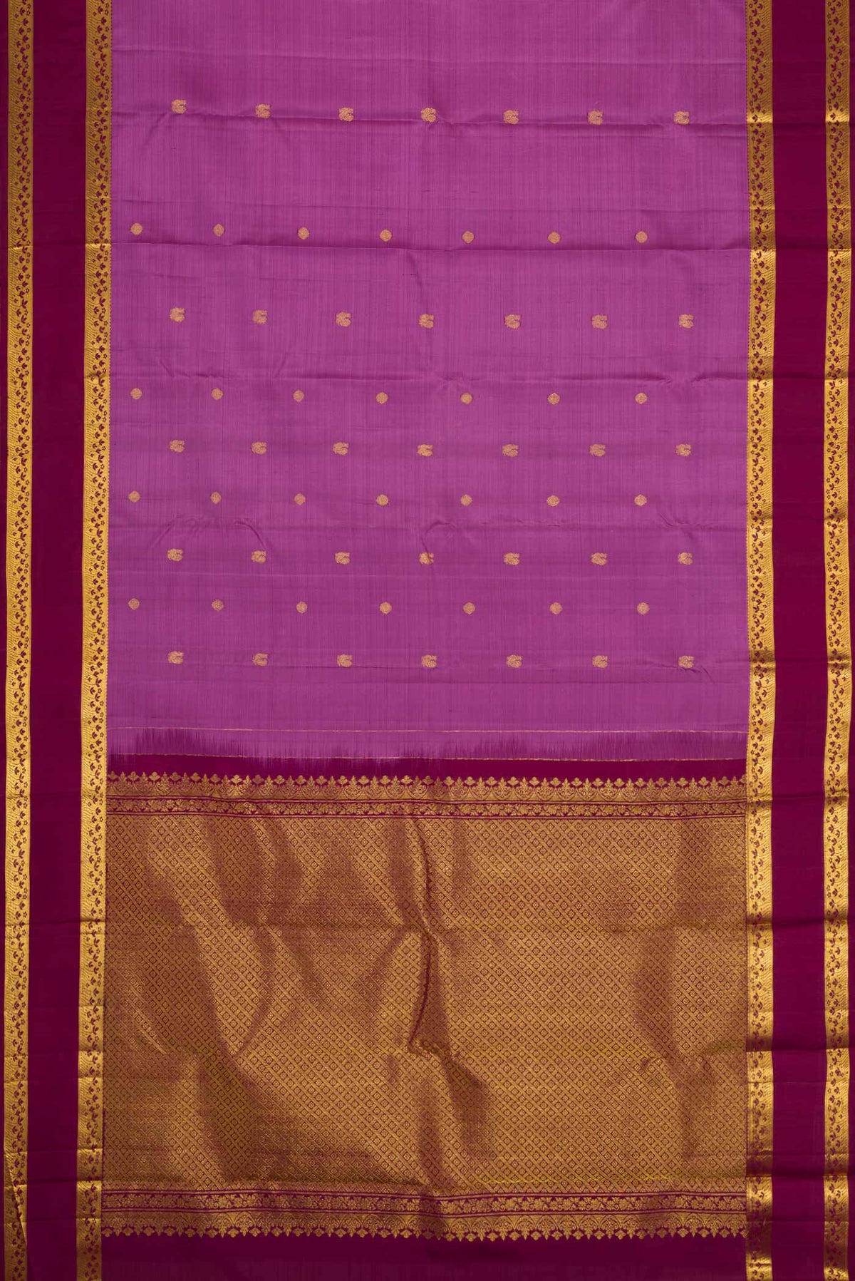 Flat view of Lavender Dual Tone Kanchipuram Silk Saree with Zari Butta on the body and Zari Border