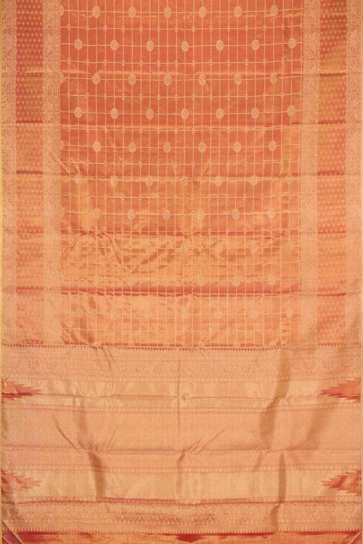 Flat view of Dark Pink Dual Tone Kanchipuram Tissue Silk Saree with Zari Brocade on the body and Zari Border