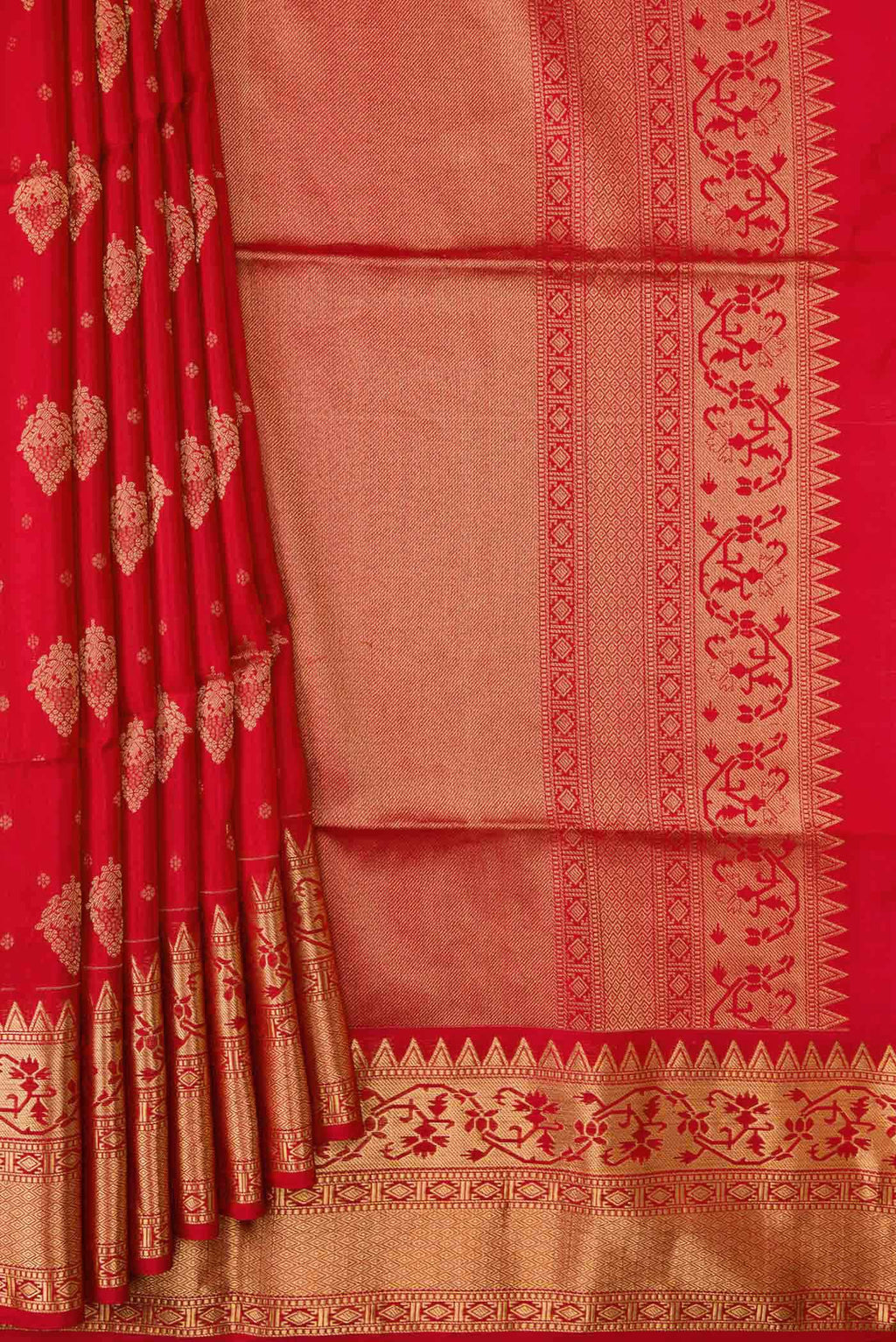 Pleats and pallu of Red Dual Tone Soft Silk Saree with Zari Butta on the body and Zari Border