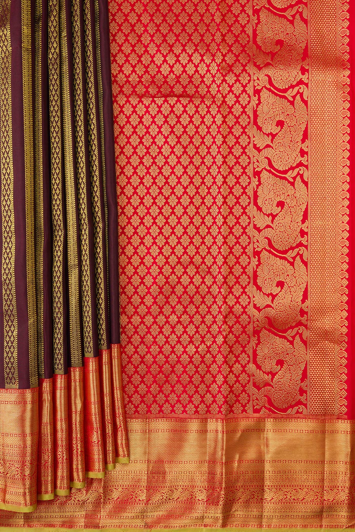 Pleats and pallu of Coffee Brown Dual Tone Kanjivaram Silk Saree with Zari Brocade on the body and Zari Border. 