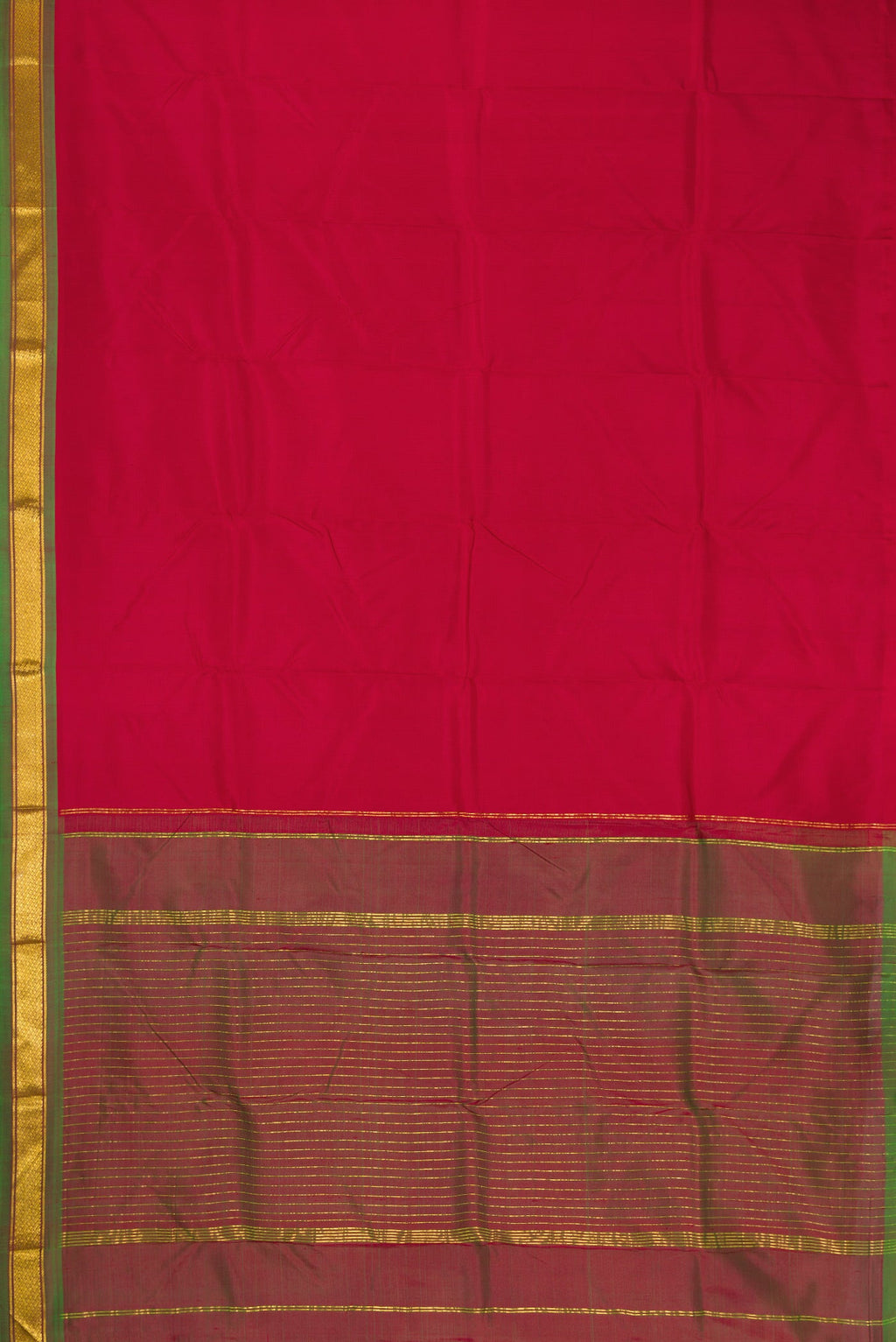 Maroon Dual Tone Kanchipuram Silk Saree with Plain Body and Zari Border.  displayed on a mannequin