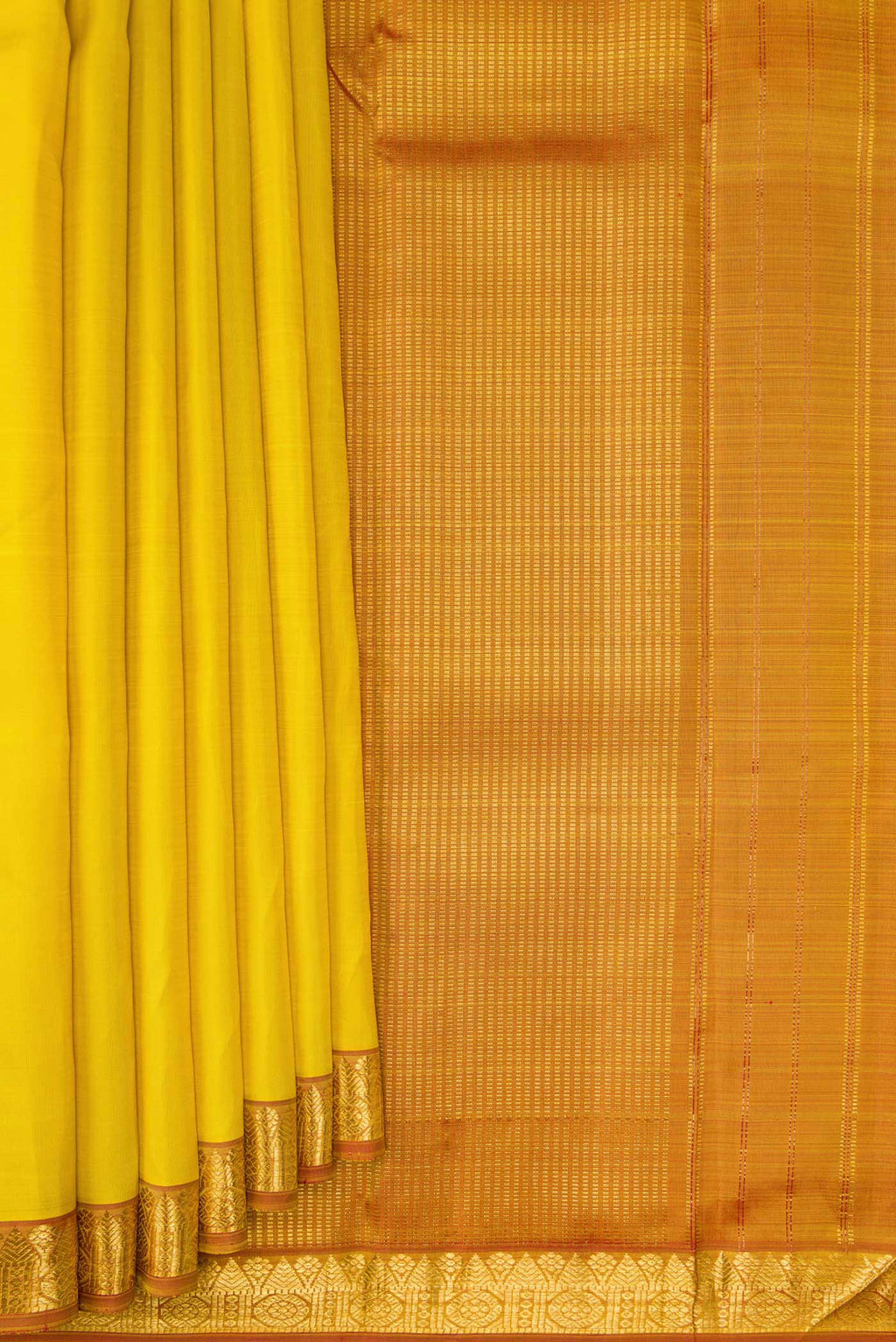 Pleats and pallu of Lemon Yellow Dual Tone Kanjivaram Silk Saree with Plain Body and Zari Border. 