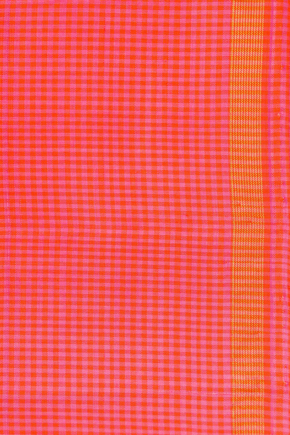Border image of Golden Peach Dual Tone Kanchipuram Silk Saree with Checked design on the body and Thin Zari Line. 