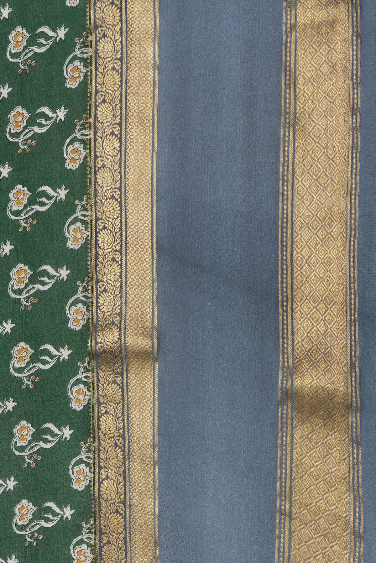Border image of Green Dual Tone Mysore Crepe Saree with Printed design on the body and Zari Border. 
