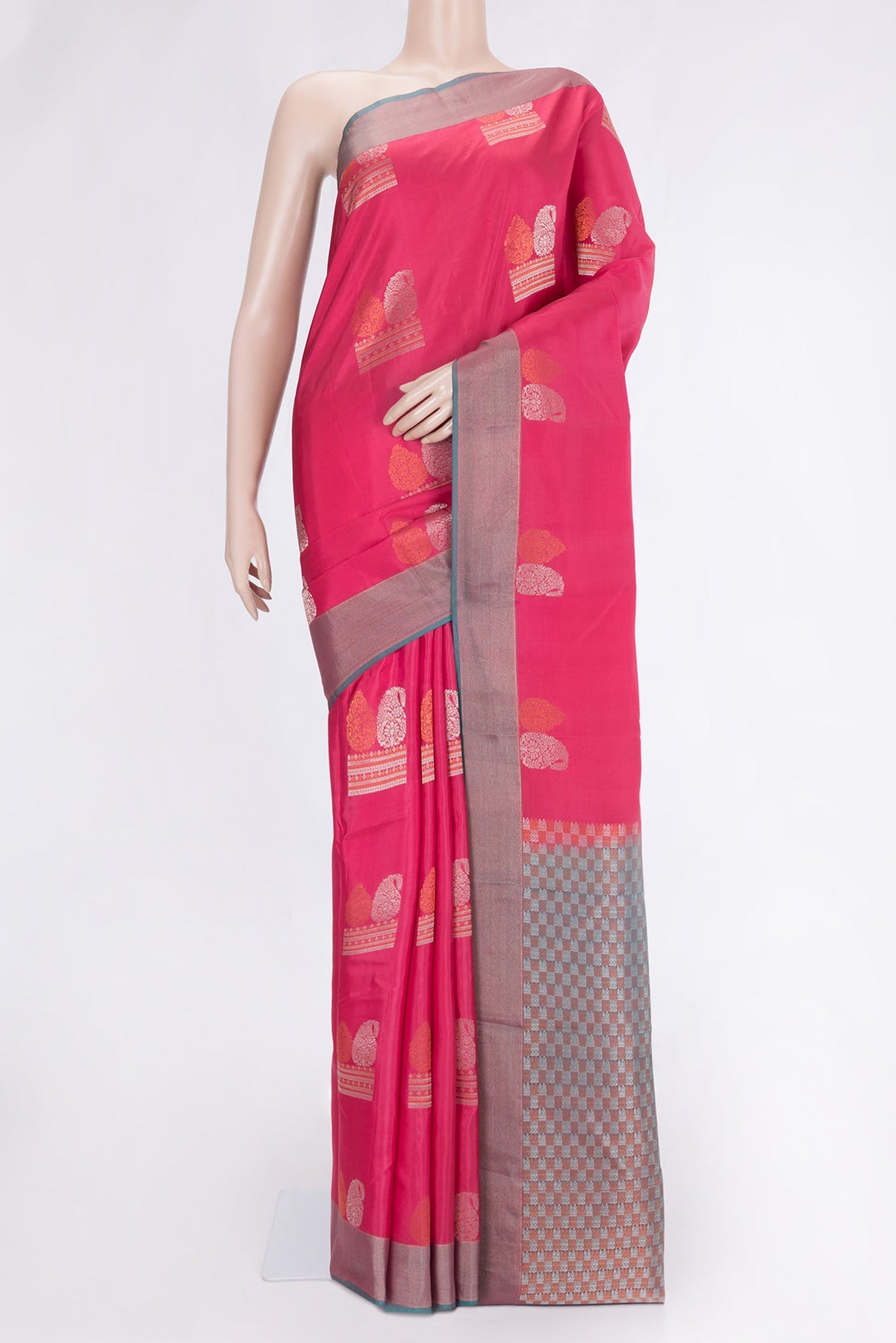 Pink Dual Tone Kanchipuram Silk Saree with Zari Butta on the body and Zari Border.  displayed on a mannequin
