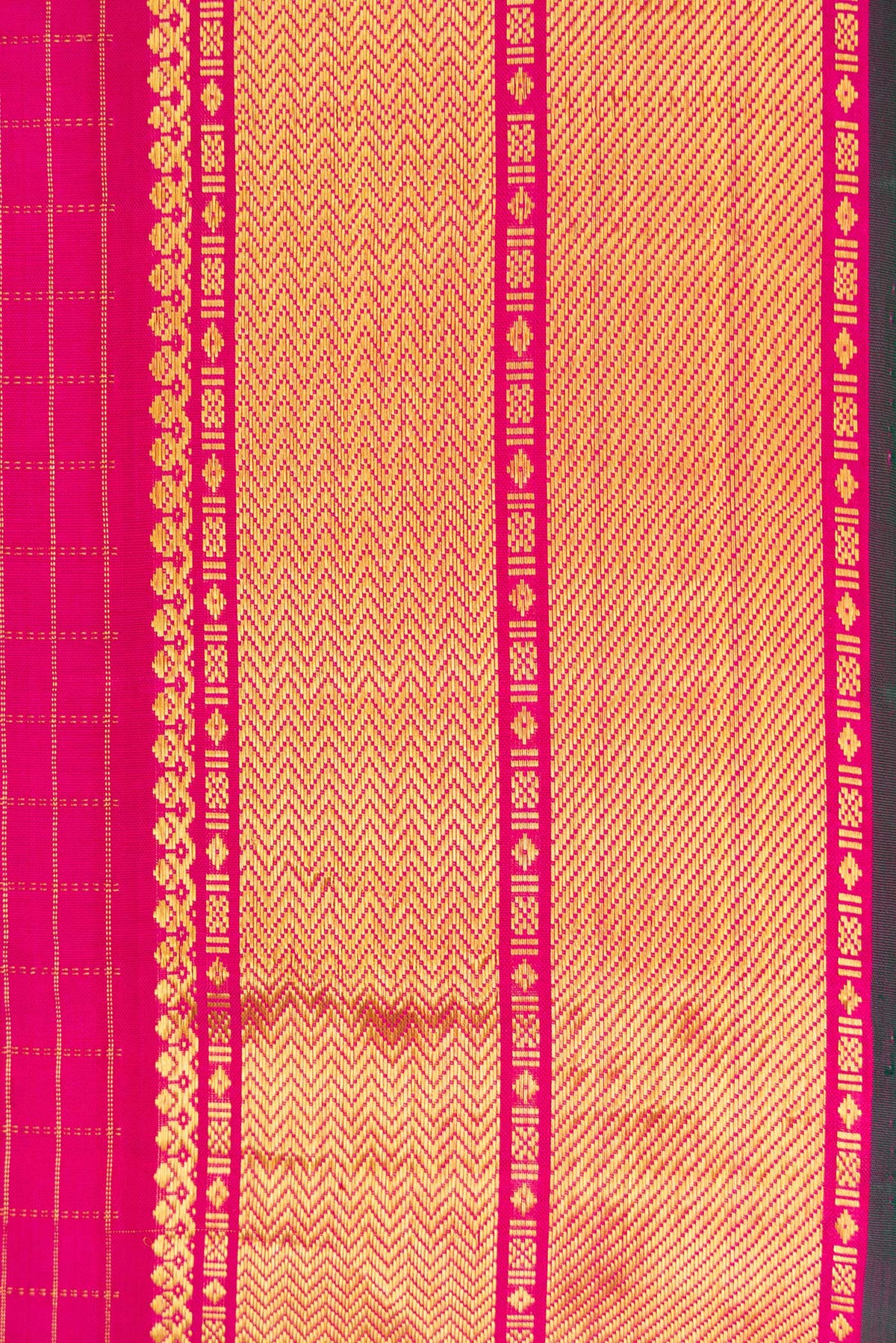 Border image of Pink Dual Tone Kanchipuram Silk Saree with Checked design on the body and Zari Border. 
